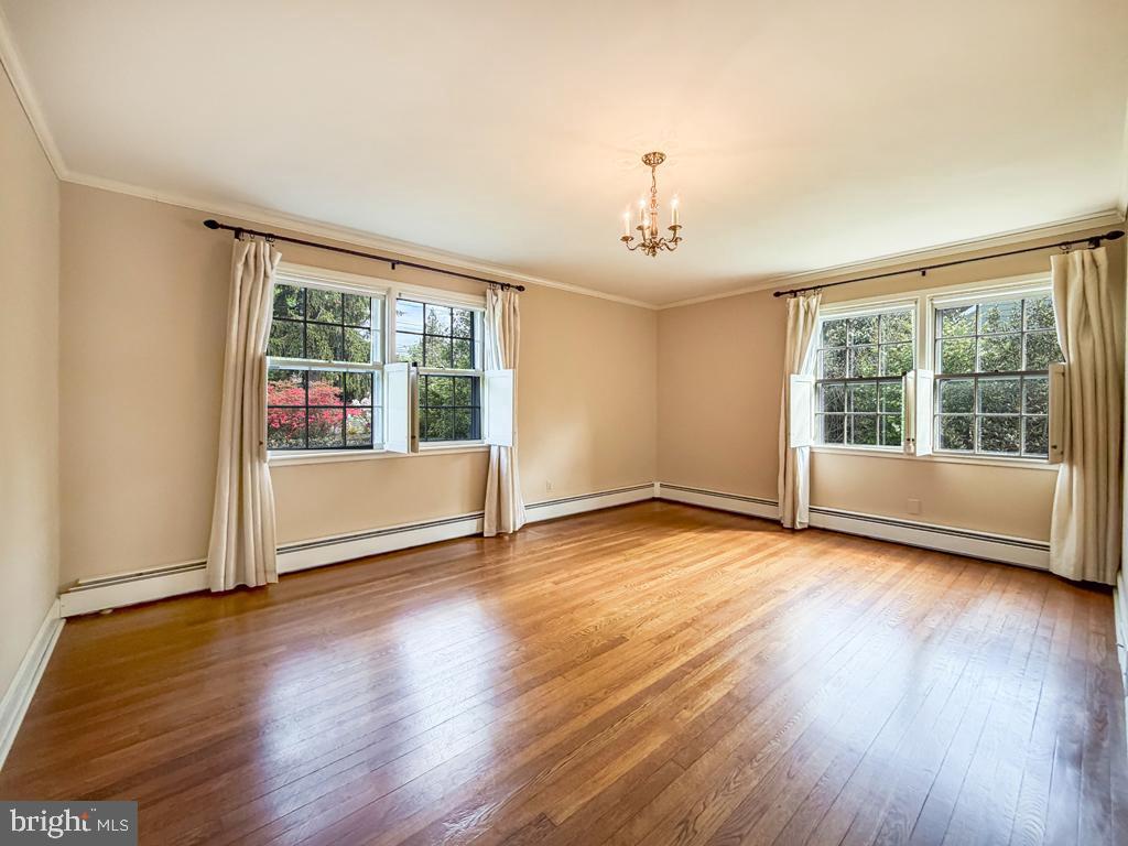 WYNNEWOOD - Residential