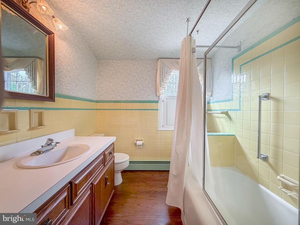 WYNNEWOOD - Residential