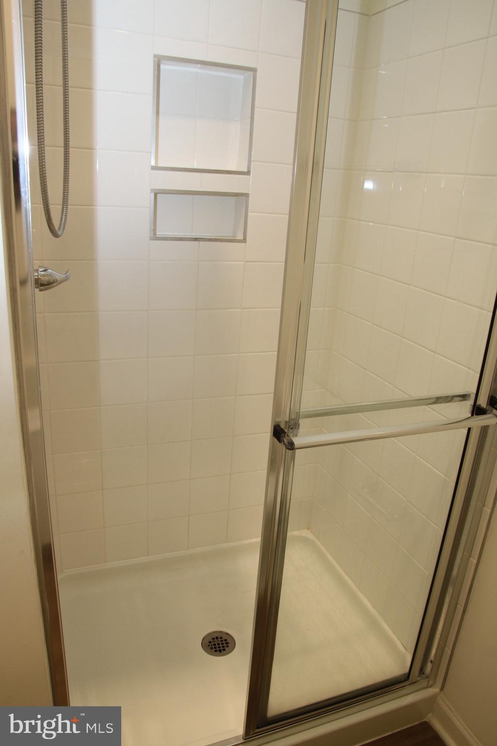 ARCHERS ROCK - Residential