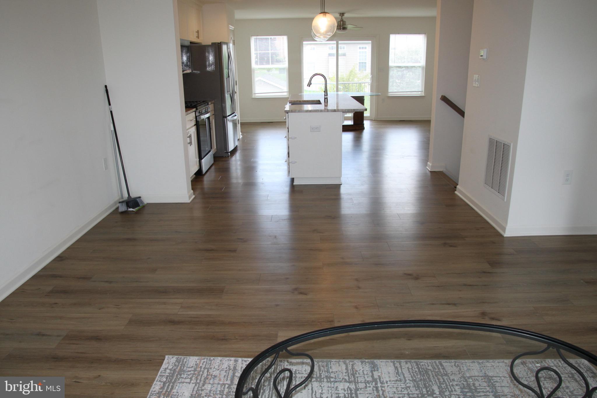 ARCHERS ROCK - Residential