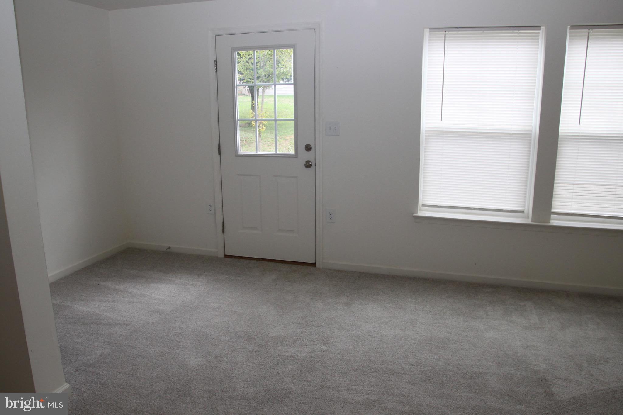 ARCHERS ROCK - Residential