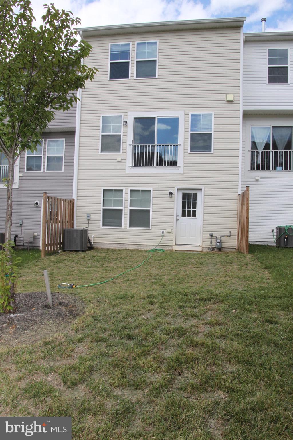 ARCHERS ROCK - Residential