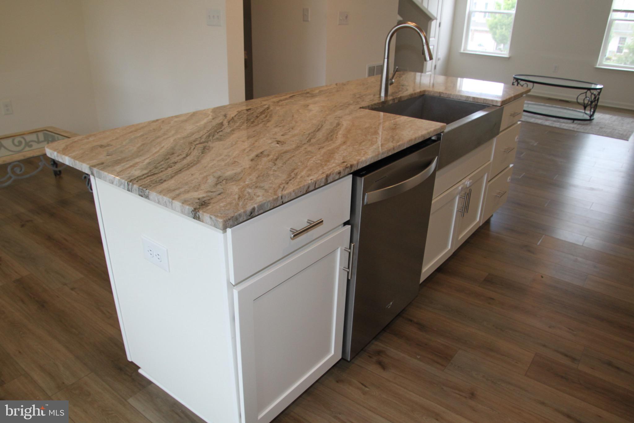 ARCHERS ROCK - Residential