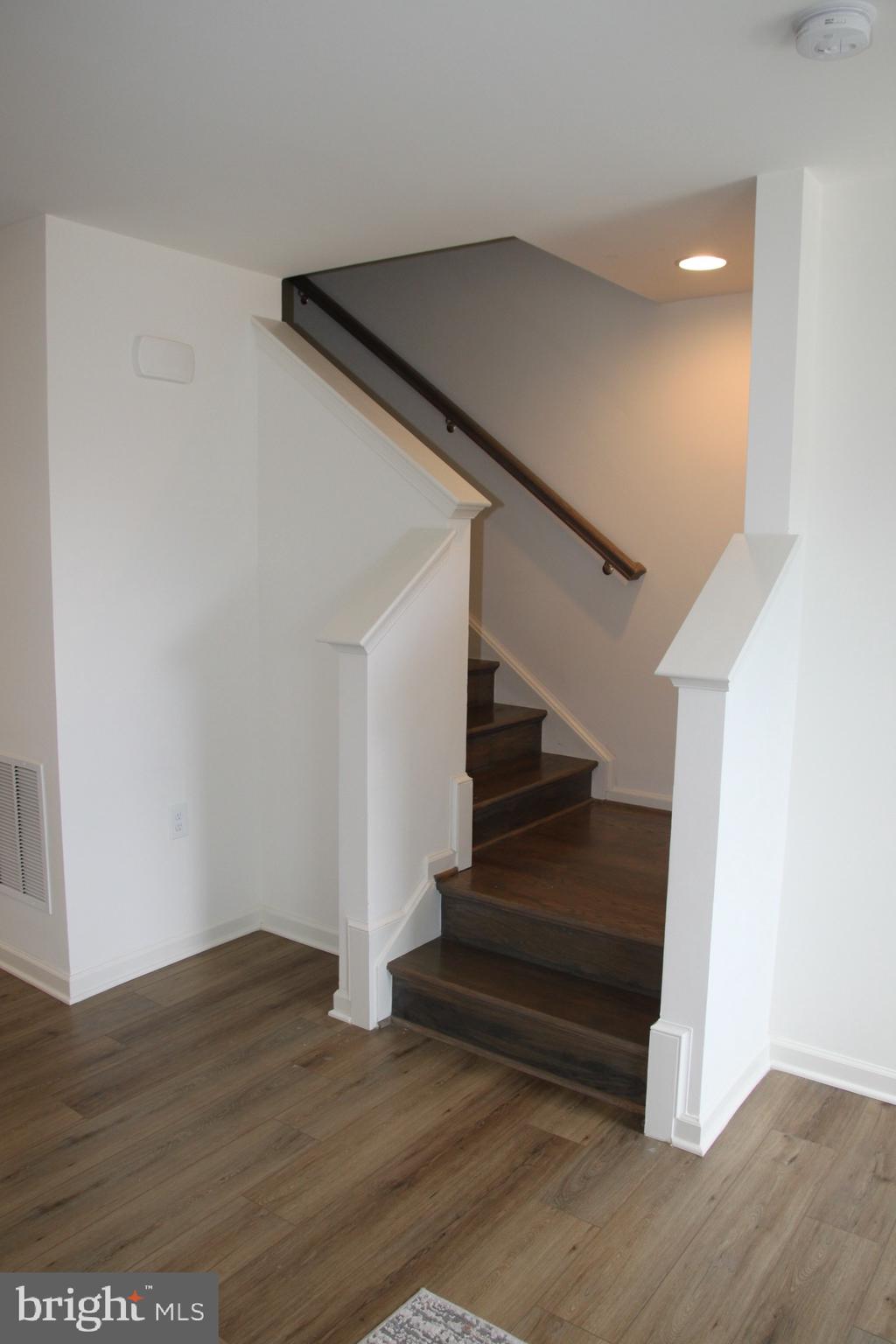 ARCHERS ROCK - Residential