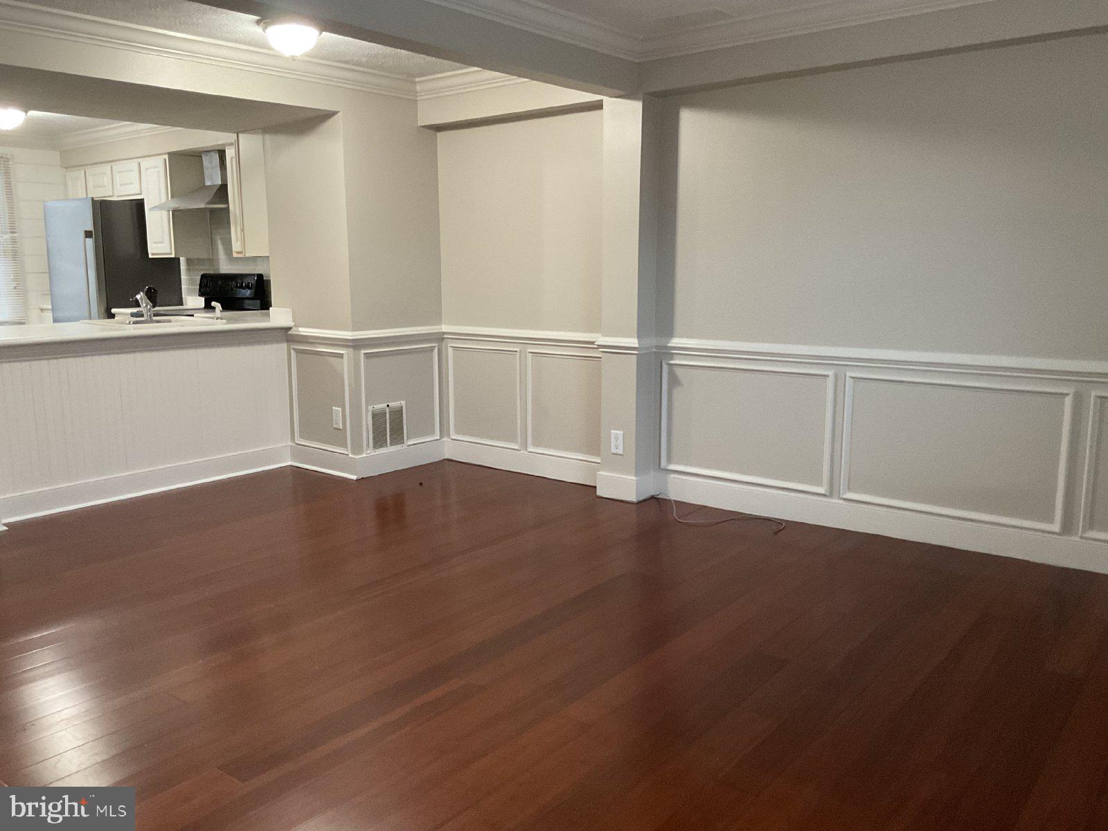 HARMANS WOODS - Residential Lease