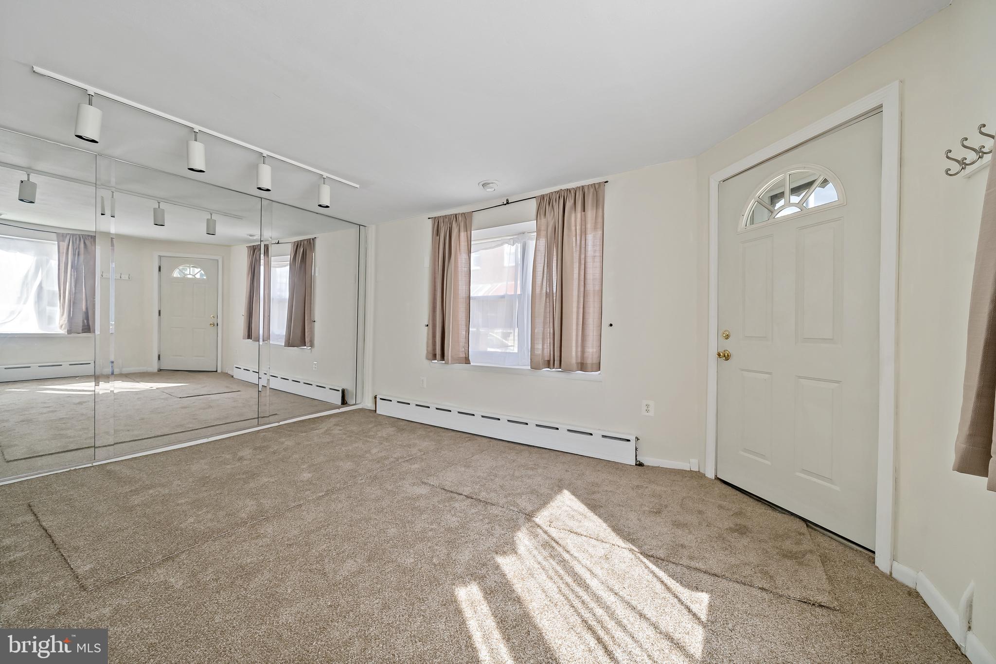 PHILADELPHIA (SOUTH) - Residential Income