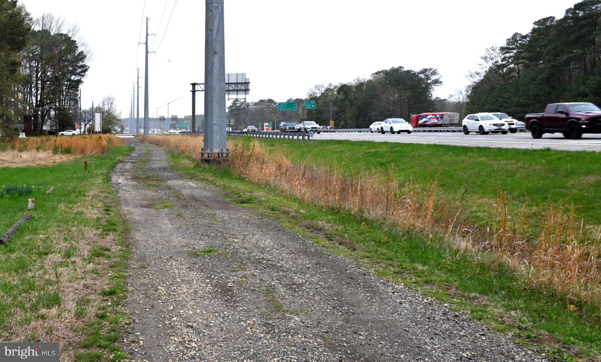 144 HESS FRONTAGE ROAD