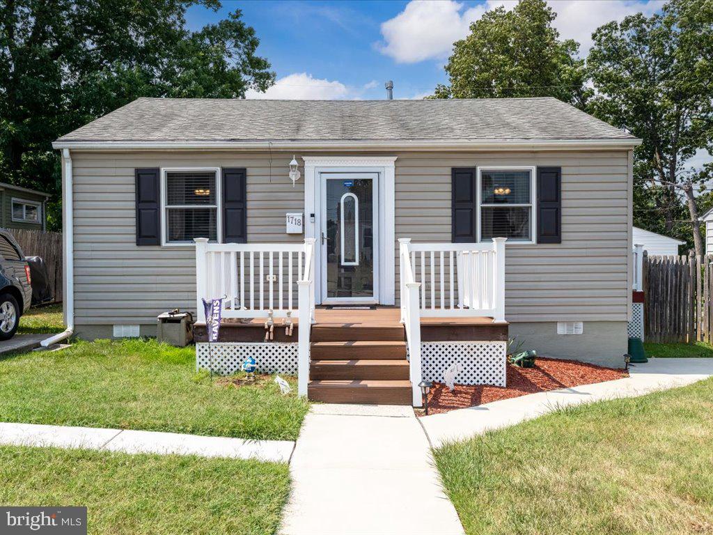 EDGEWATER - Residential