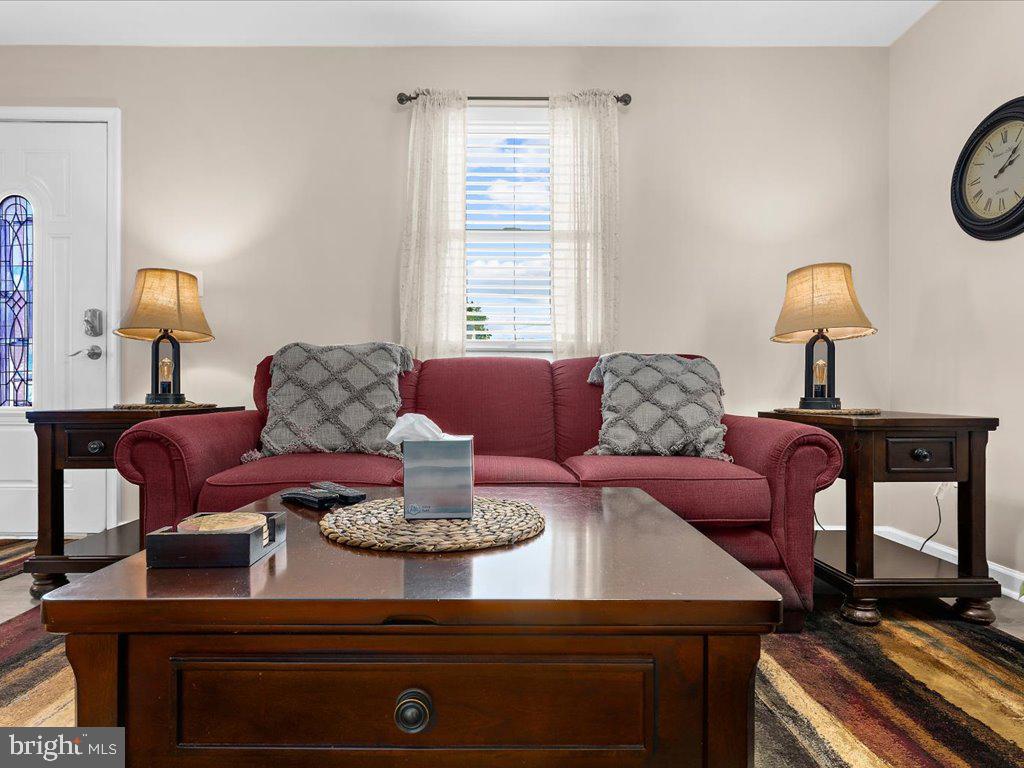 EDGEWATER - Residential