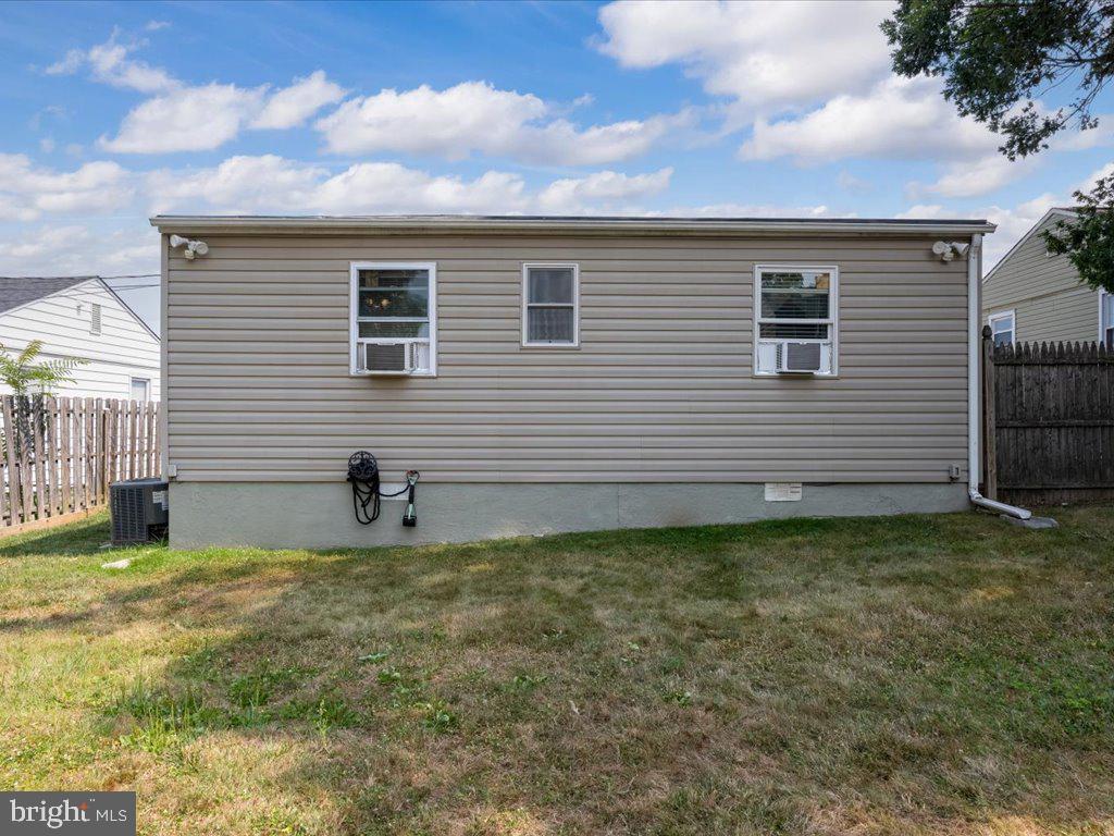 EDGEWATER - Residential