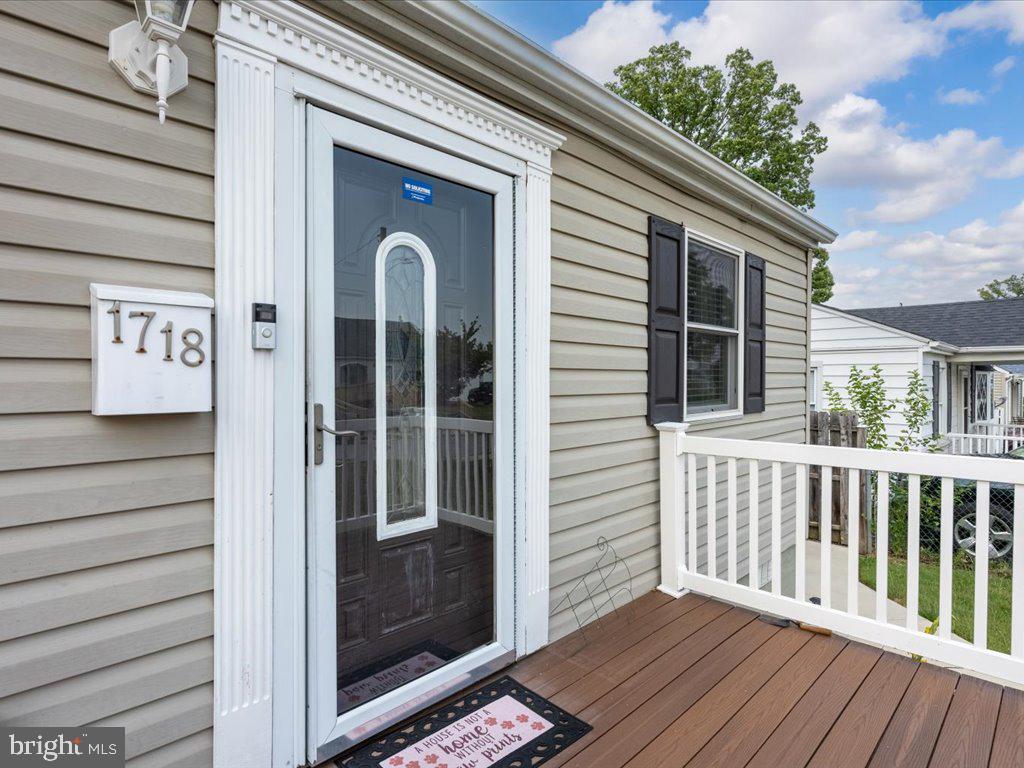 EDGEWATER - Residential