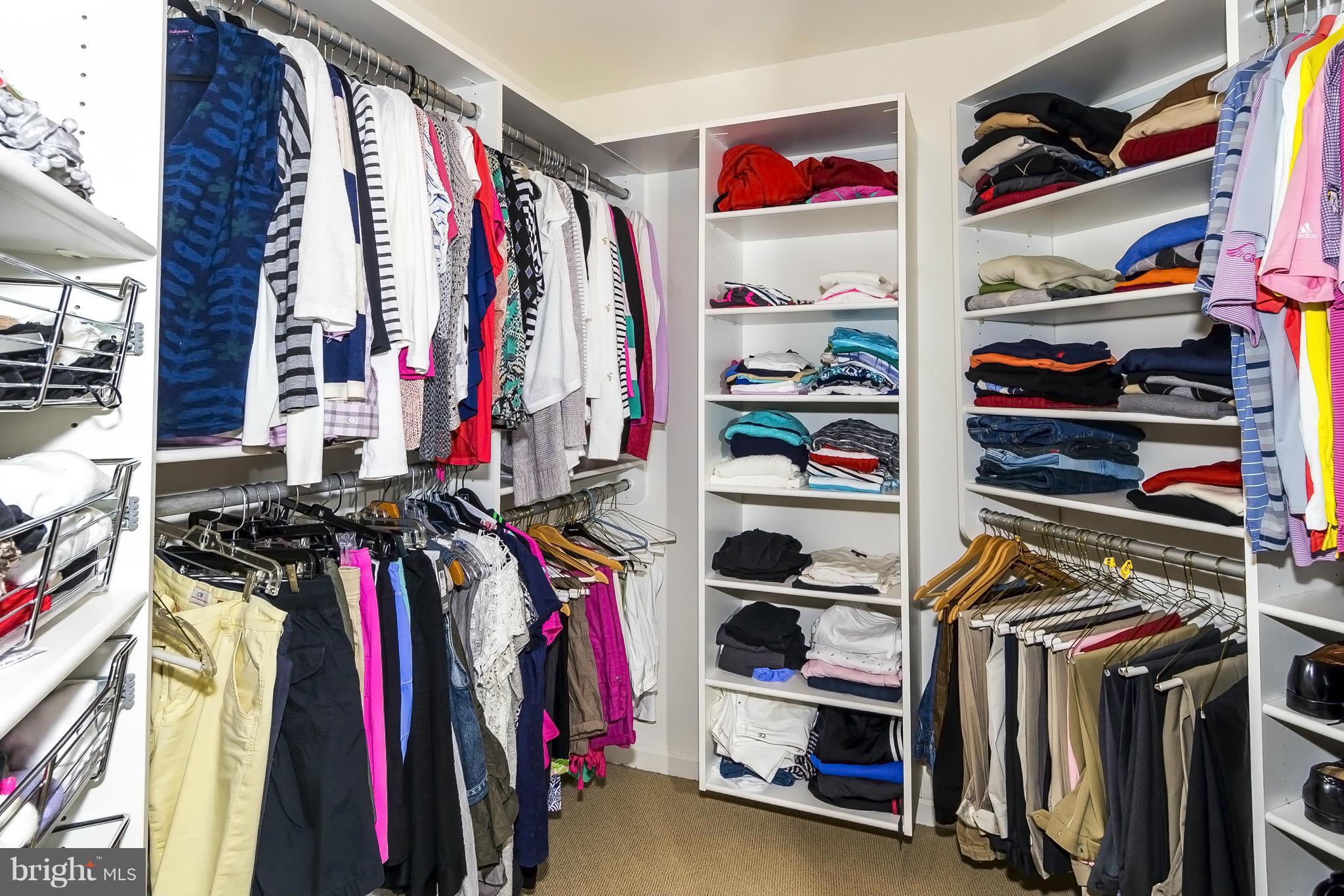 VILLAGE OF RIVER HILL - Residential