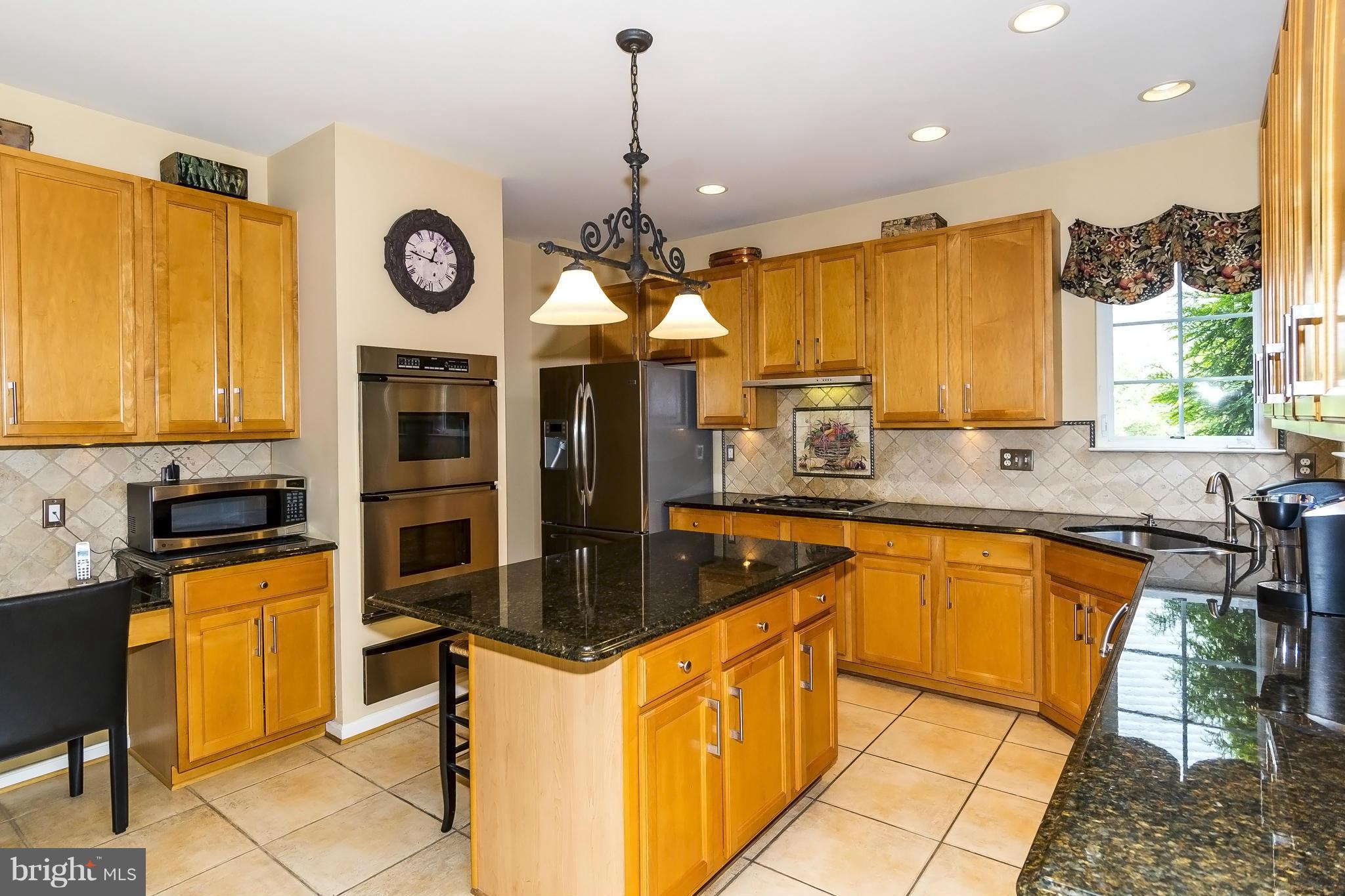 VILLAGE OF RIVER HILL - Residential