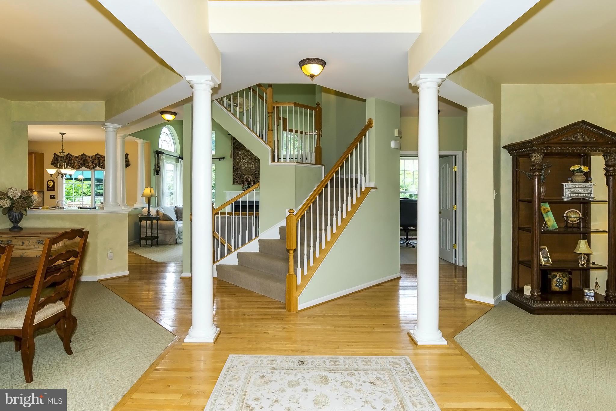 VILLAGE OF RIVER HILL - Residential