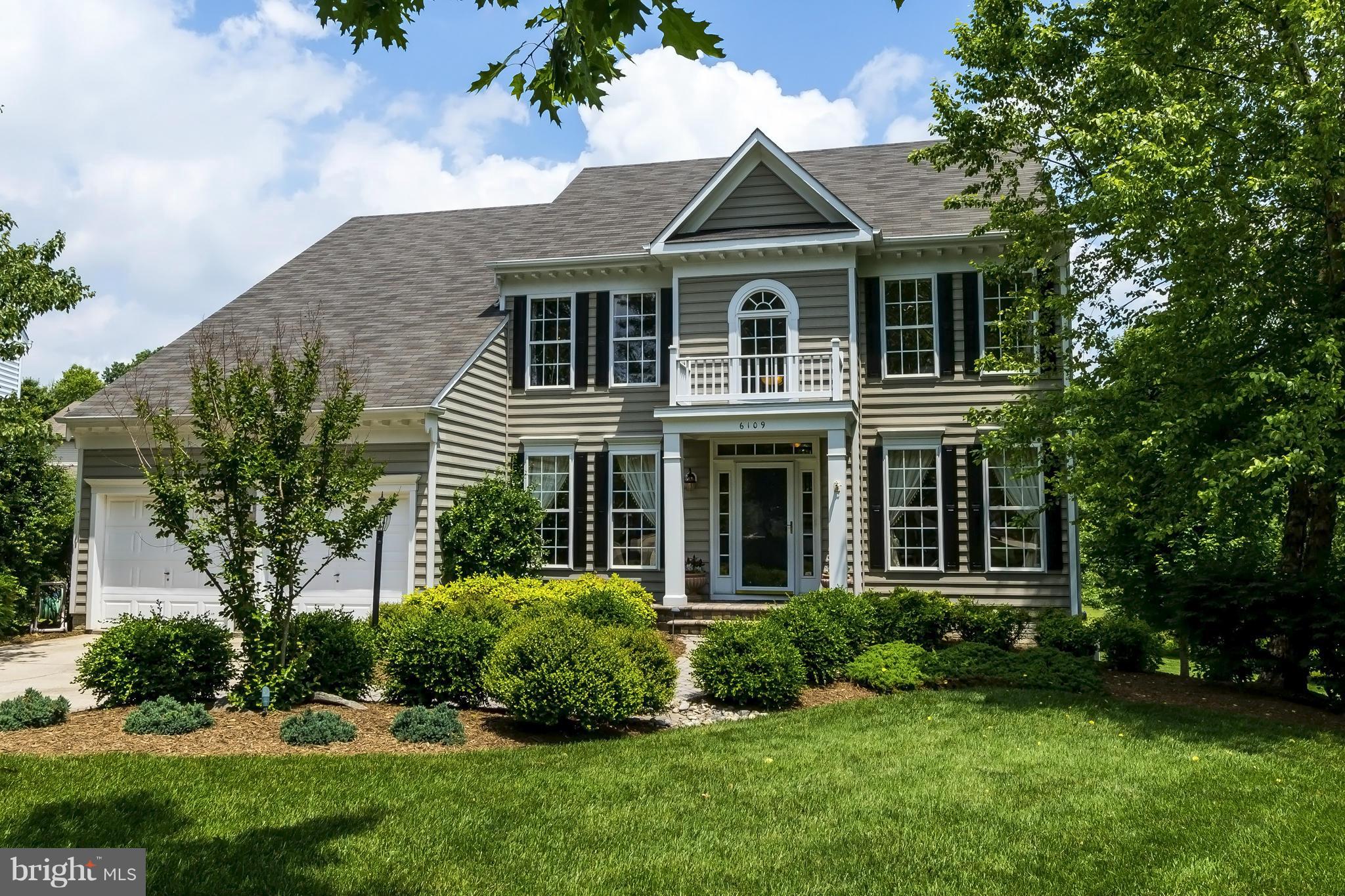 VILLAGE OF RIVER HILL - Residential