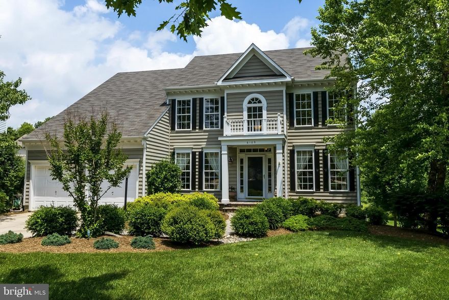 THE ONE YOU'VE BEEN WAITING FOR! ABSOLUTELY BEAUTIFUL! OPEN FLOOR PLAN-CUSTOMIZED UPDATED KITCHEN - GRANITE- HUGE PANTRY-DECORATOR TOUCHES THROUGHOUT-FIRST LEVEL OFFICE-LARGE DECK OVERLOOKING ONE OF THE LARGEST LOTS IN THE AREA-LARGE MASTER SUITE AND SUPER BATH -CALIFORNIA CLOSETS. UPPER LVL GUEST BEDROOM W'/PRIVATE BATH AND LL BONUS ROOM THAT CAN BE A GUEST ROOM.GREAT REC ROOM. FULL BATH IN LL.