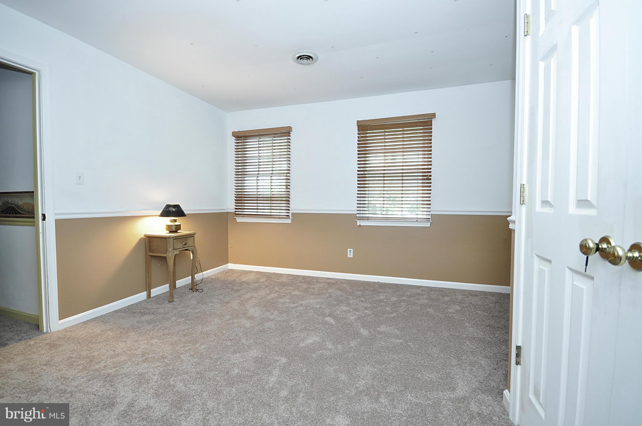 SHERATON HILLS EAST - Residential