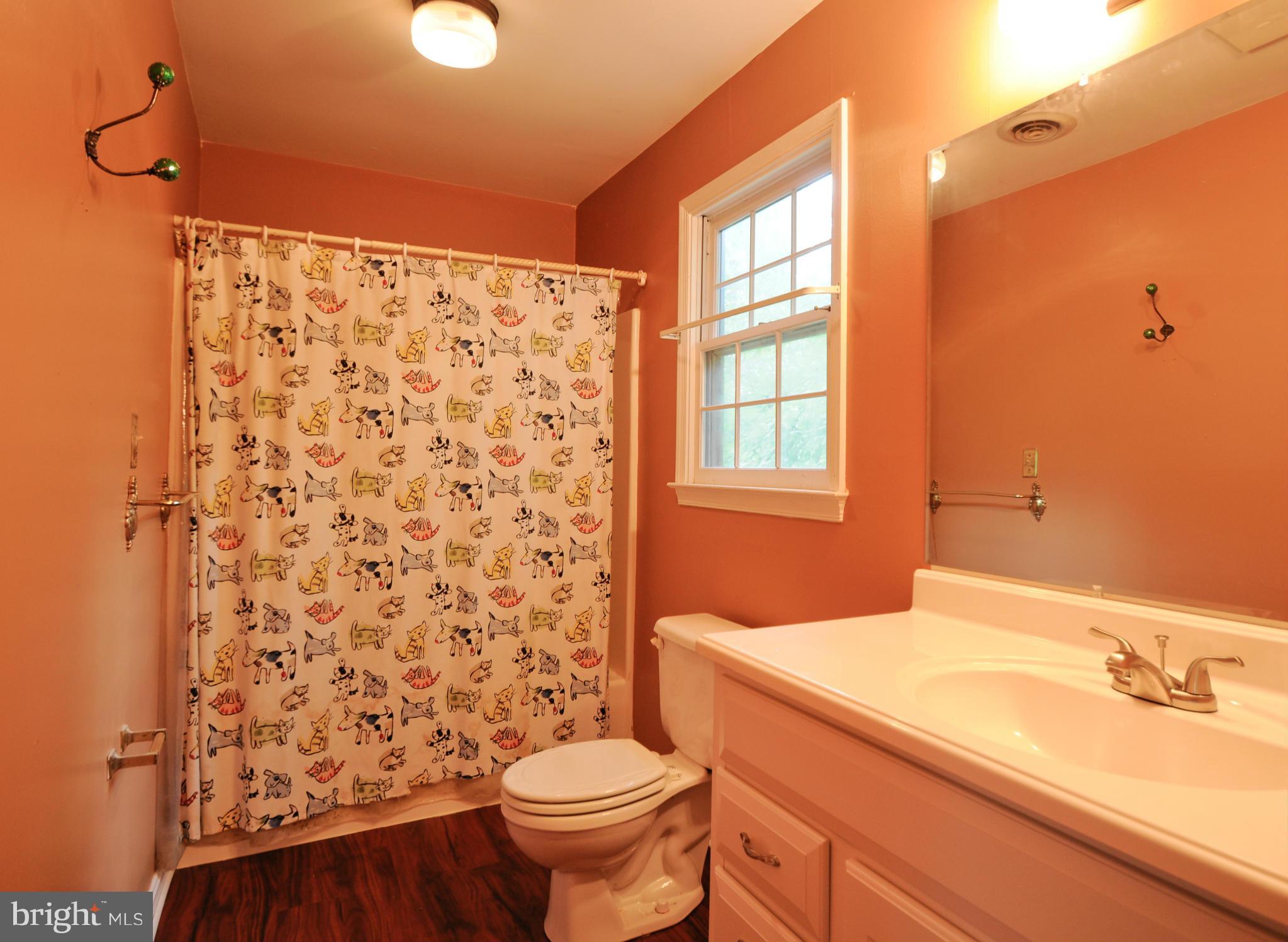 SHERATON HILLS EAST - Residential