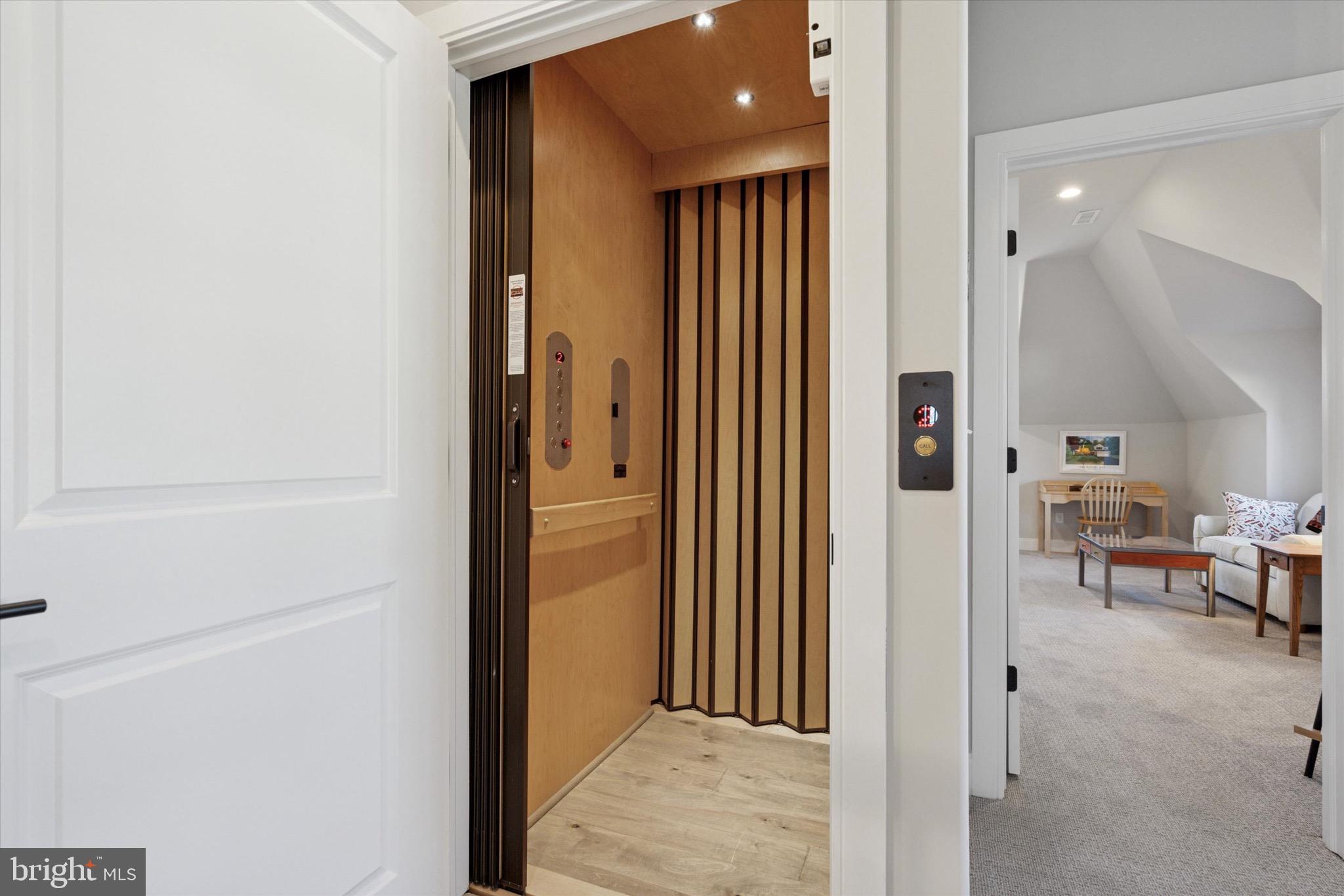 RESERVE AT CREEKSIDE - Residential