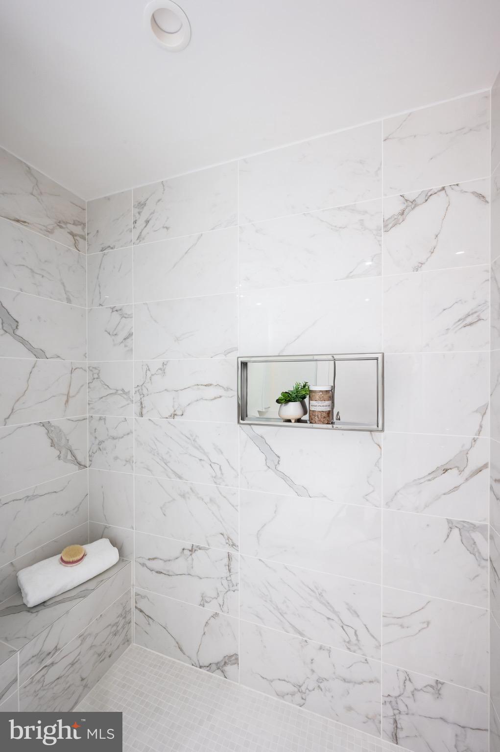 THE BORO TYSONS - Residential