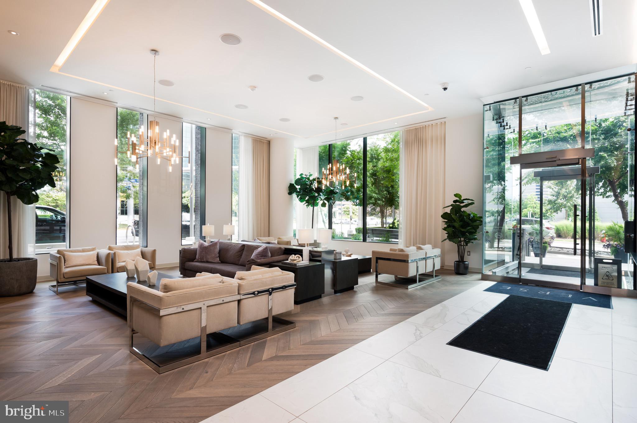 THE BORO TYSONS - Residential