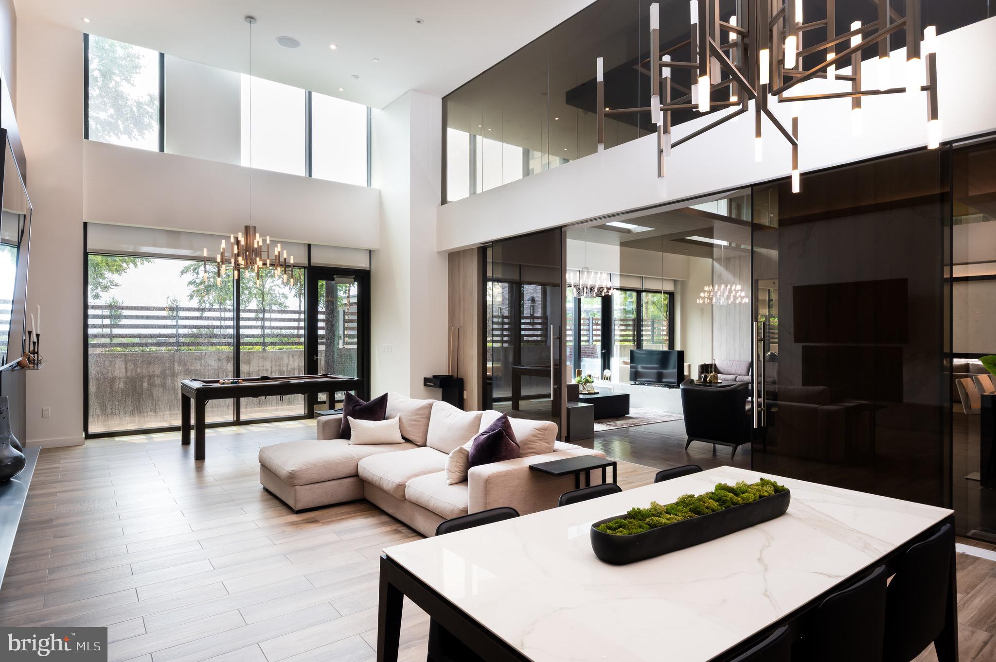 THE BORO TYSONS - Residential