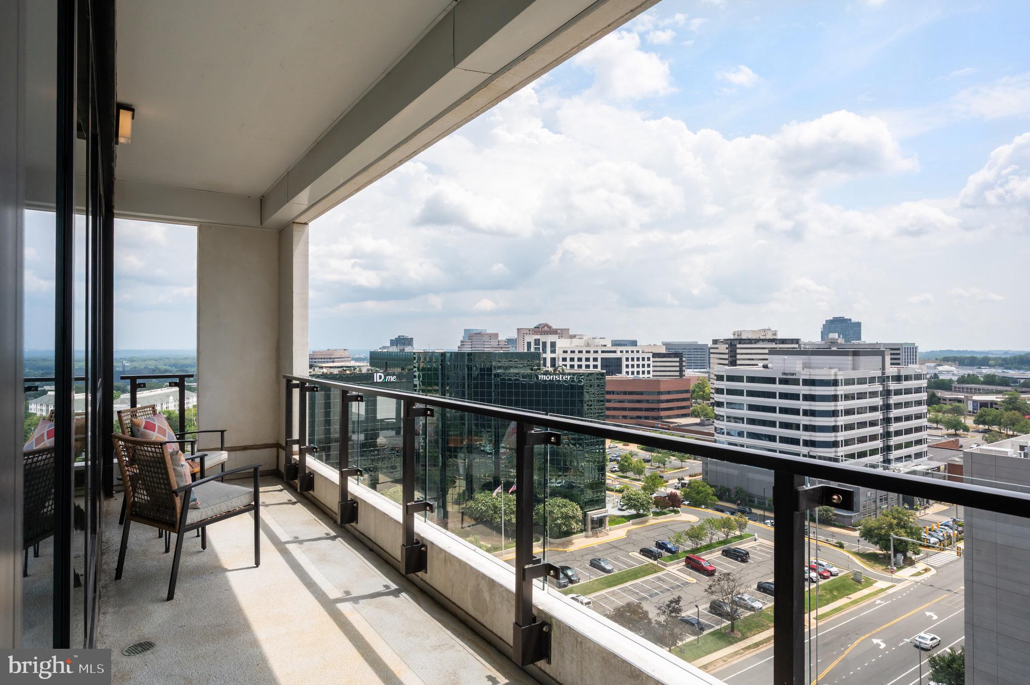 THE BORO TYSONS - Residential