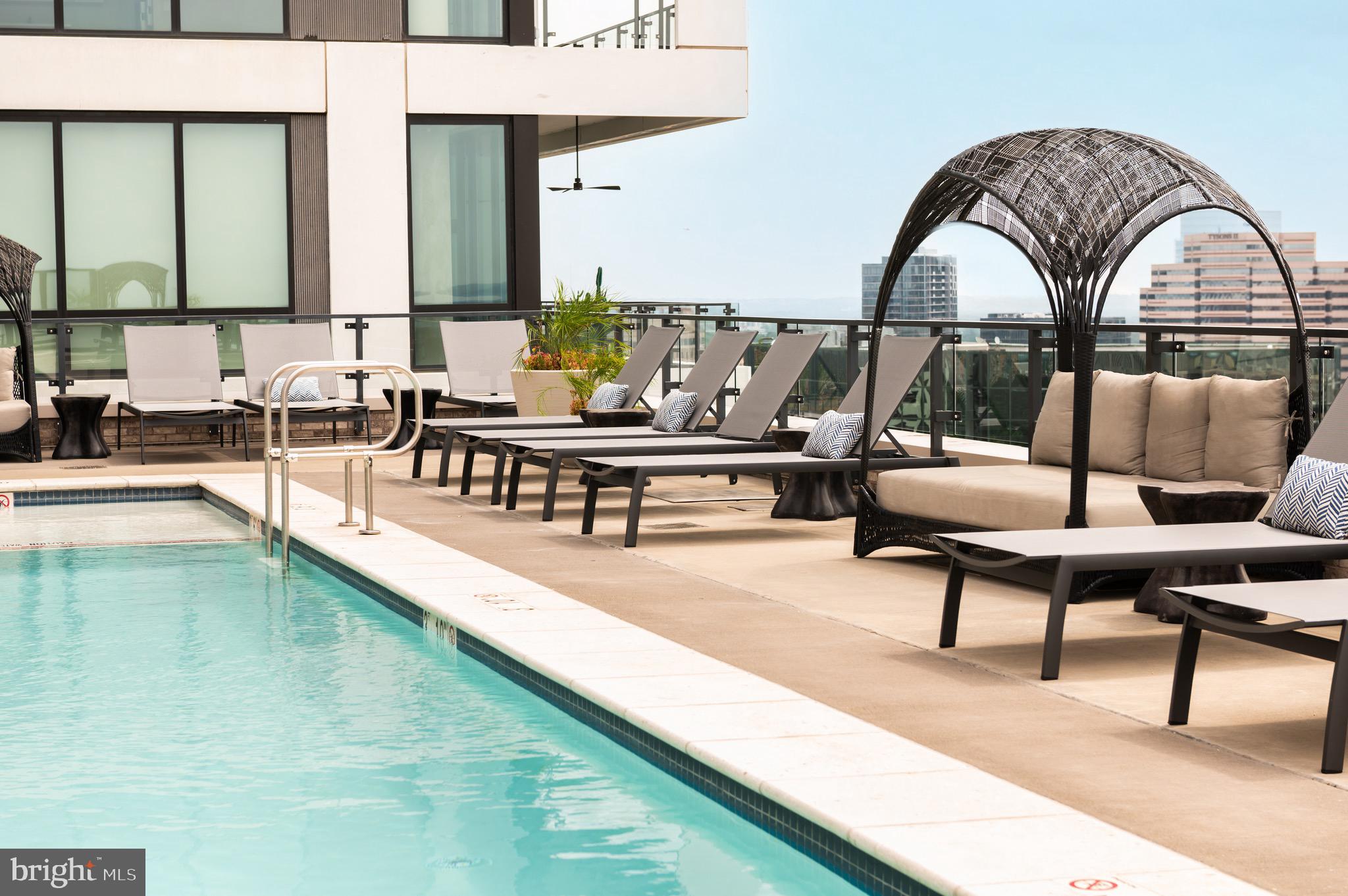 THE BORO TYSONS - Residential