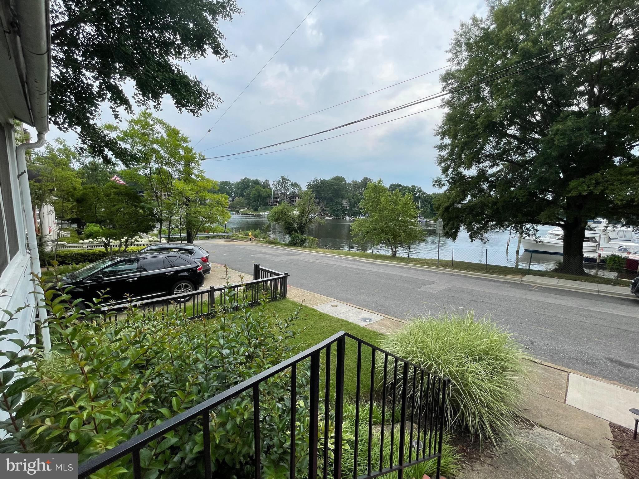 MURRAY HILL - Residential