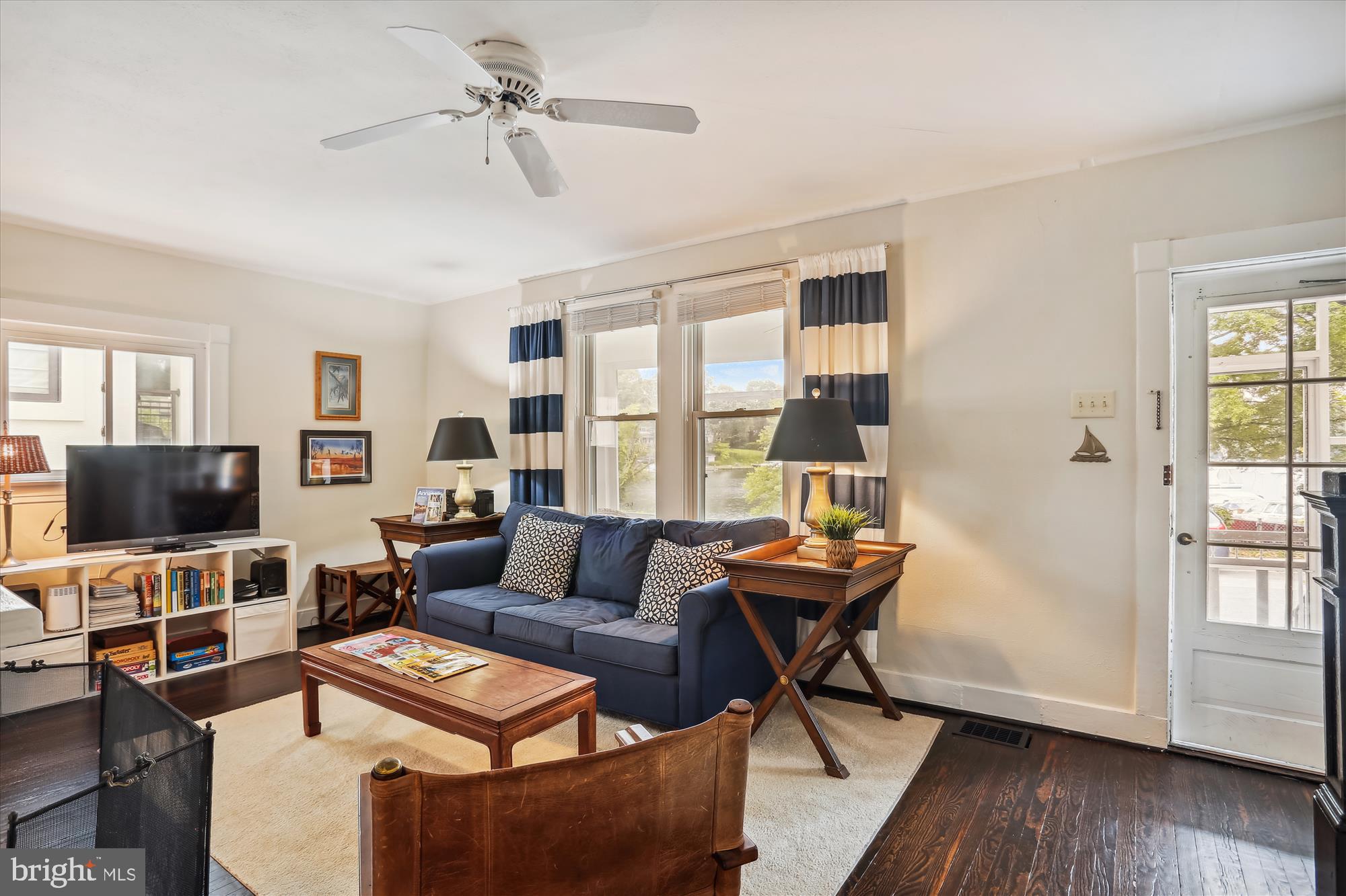 MURRAY HILL - Residential