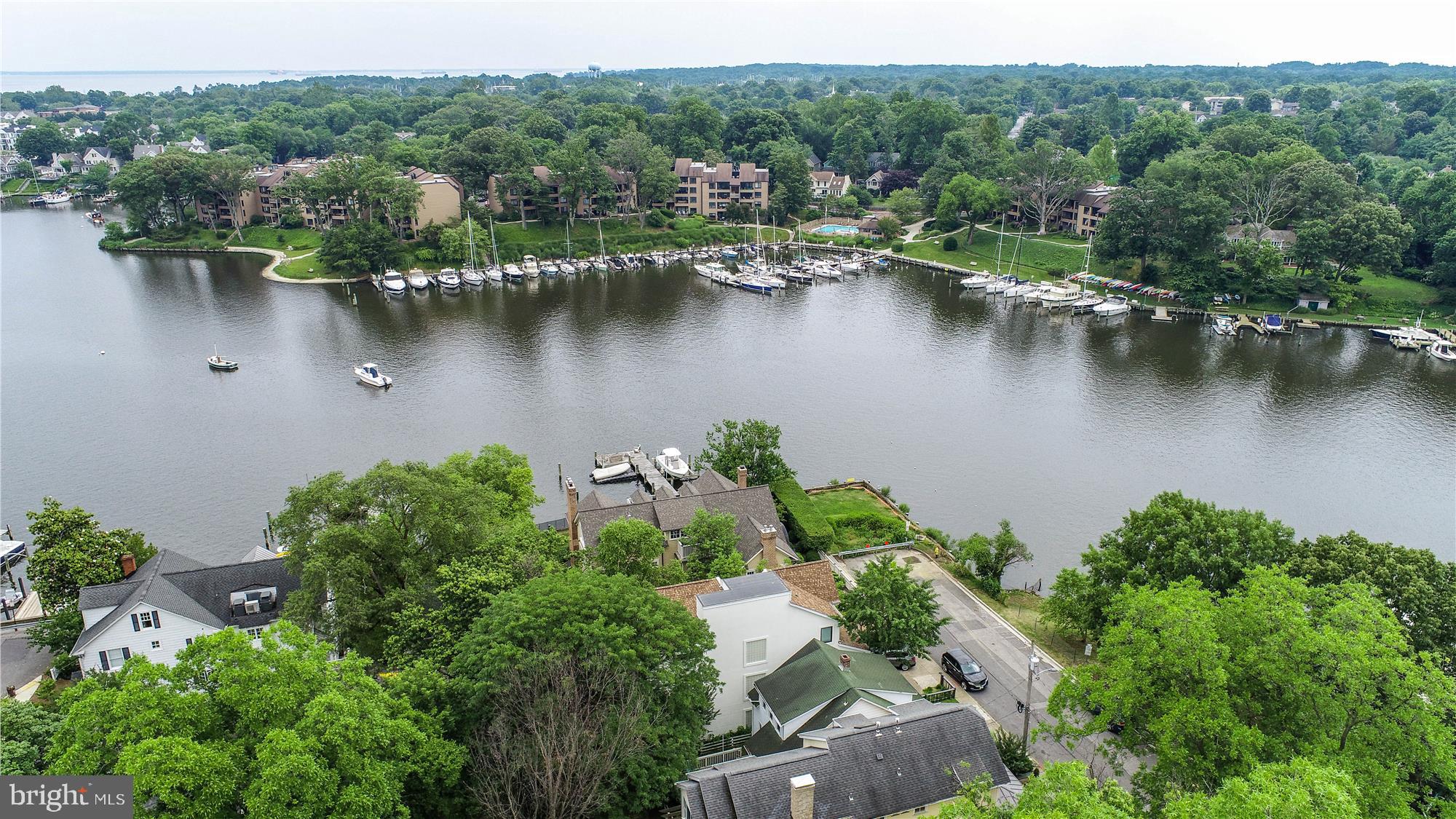 MURRAY HILL - Residential