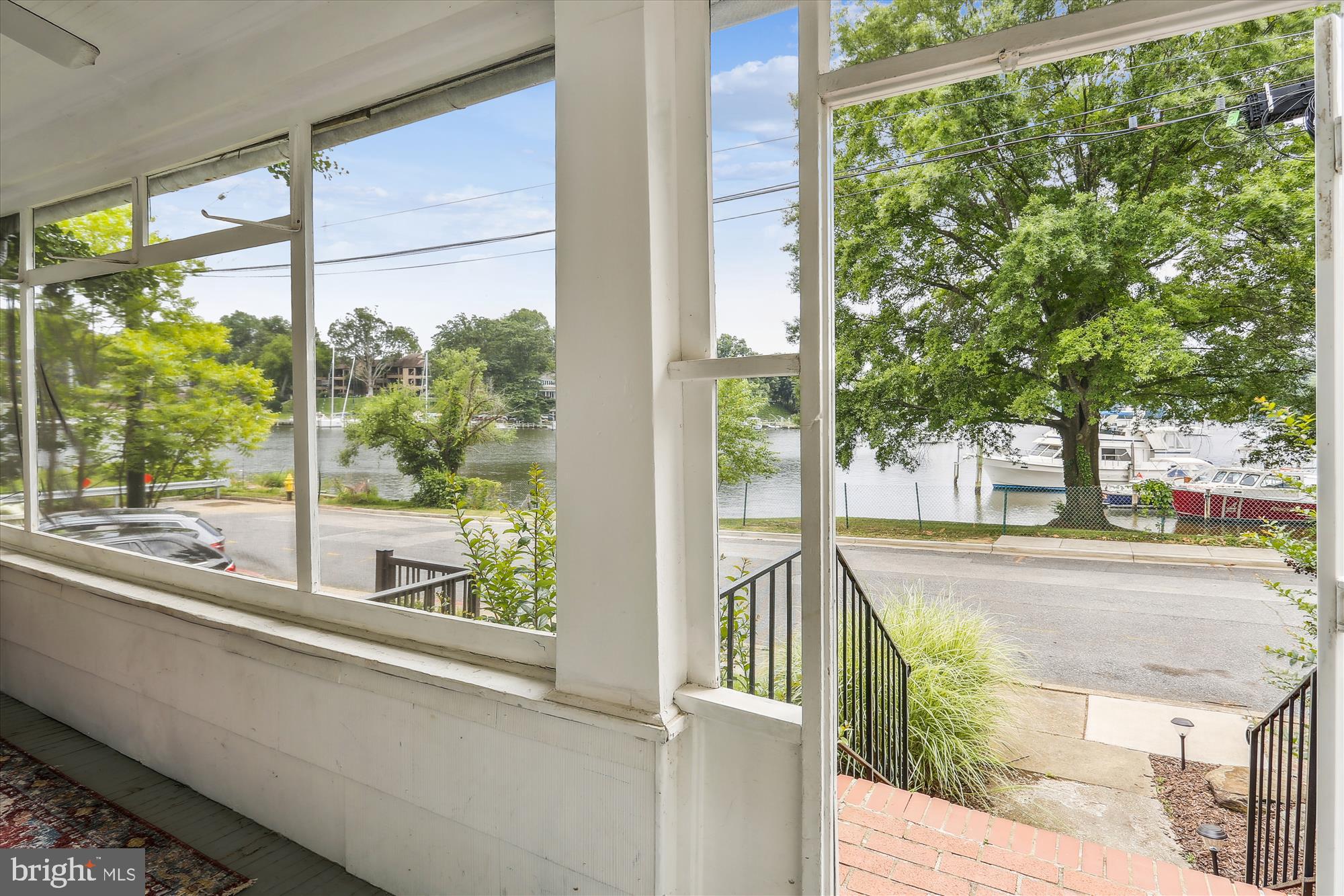 MURRAY HILL - Residential