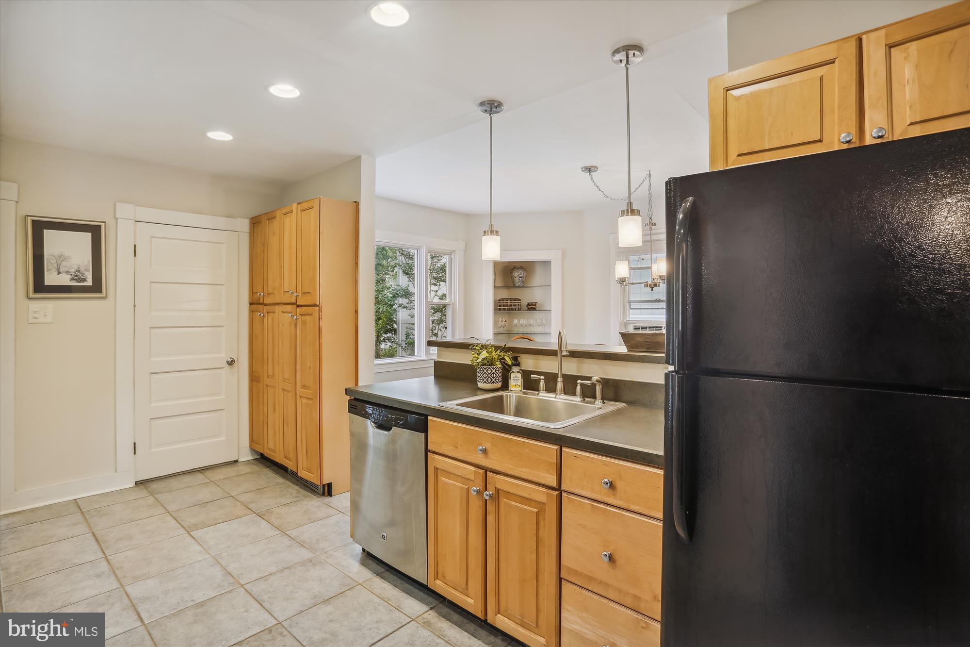 MURRAY HILL - Residential