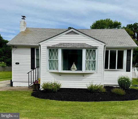 Homes For Sale - 1626 Cape May Road<br/> BALTIMORE, MD 21221