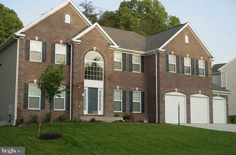 Photo of 2006 Mountain Wood Court, UPPER MARLBORO, MD 20774 (MLS # MDPG2219942)