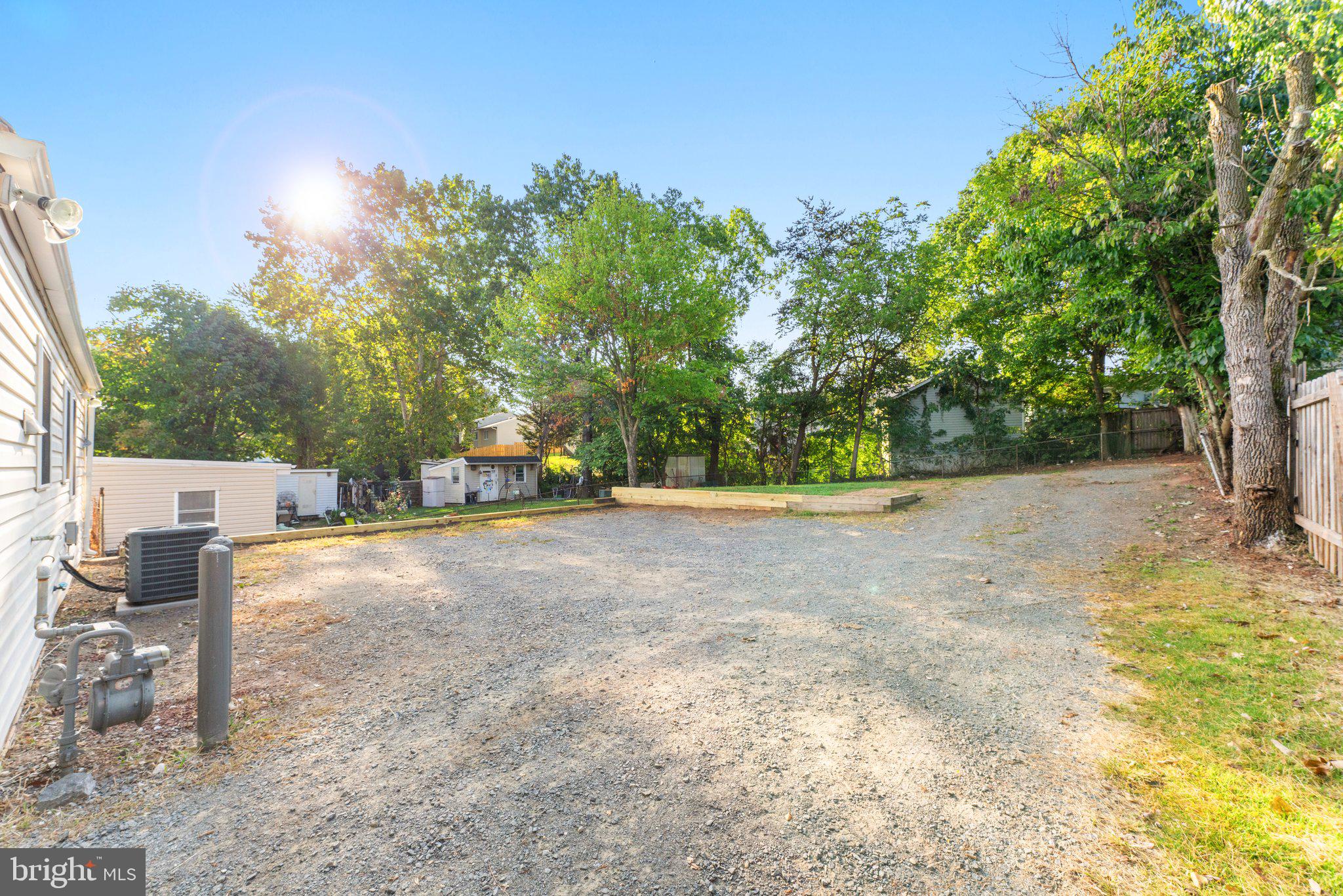 MANASSAS PARK - Residential Lease