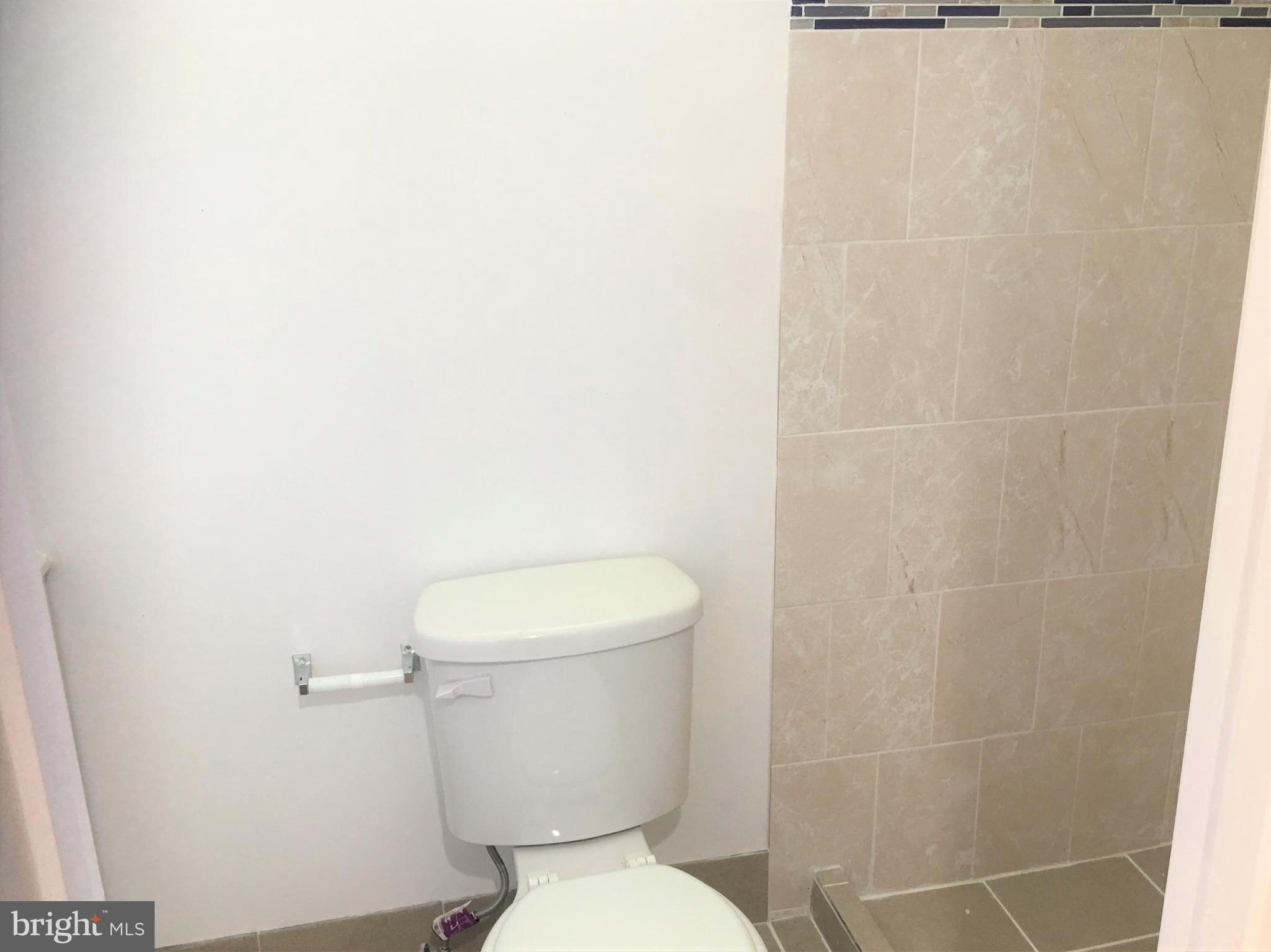 FOX RIDGE MANOR - Residential Lease