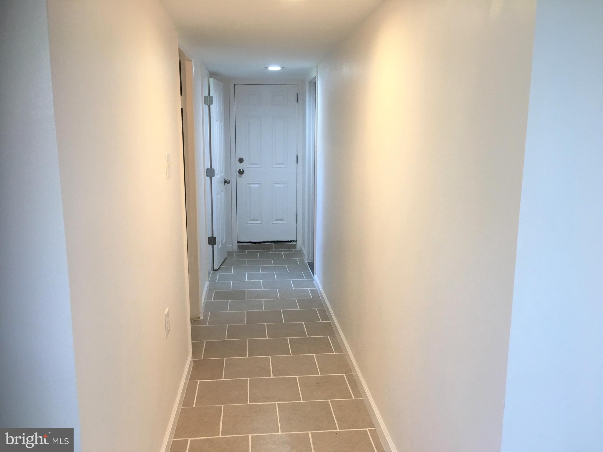 FOX RIDGE MANOR - Residential Lease