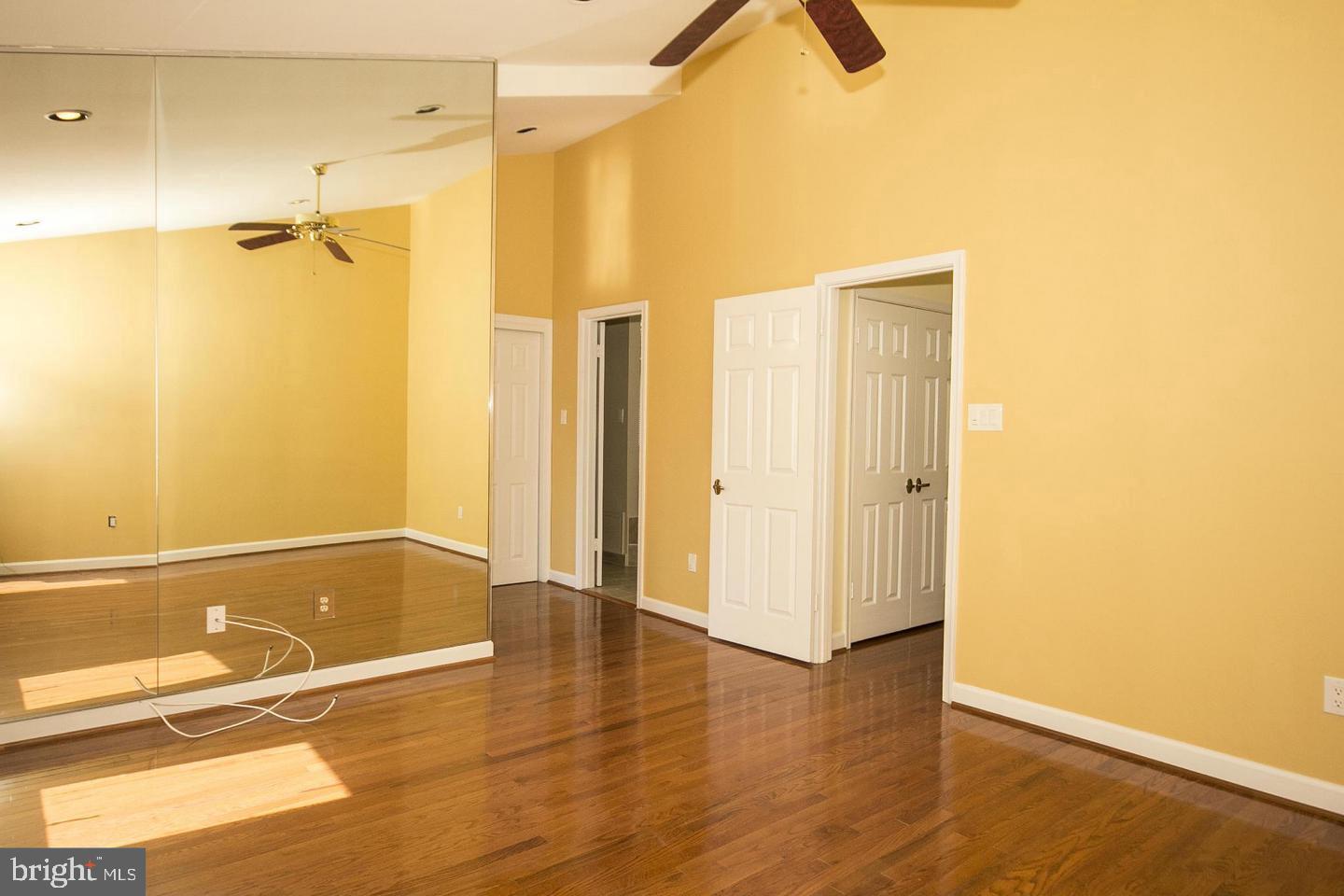 SUMMIT CHASE - Residential Lease