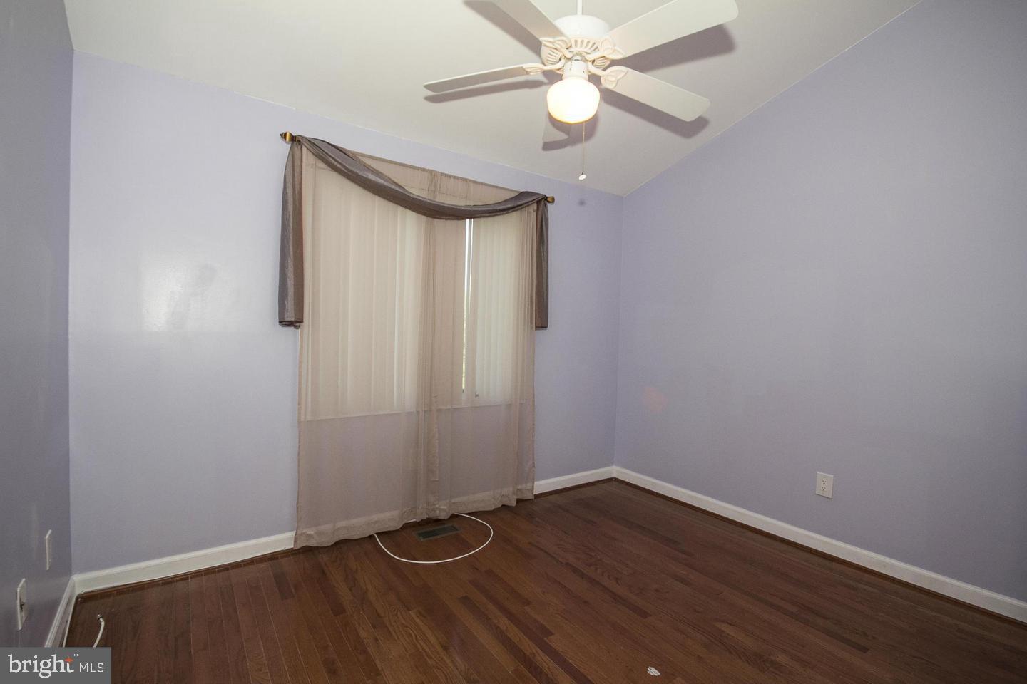 SUMMIT CHASE - Residential Lease