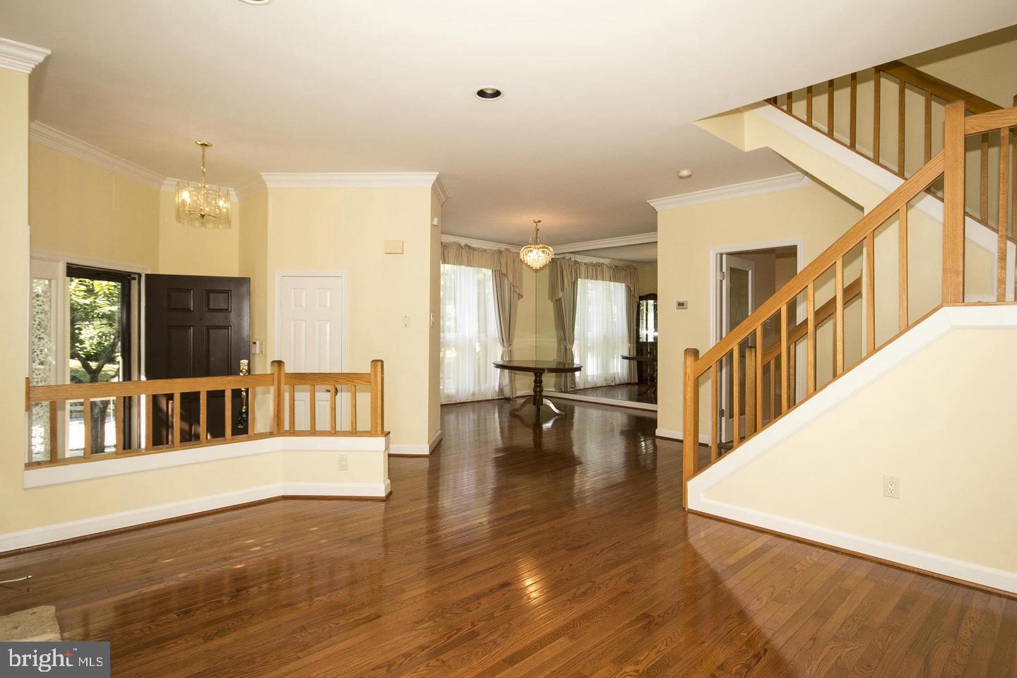 SUMMIT CHASE - Residential Lease