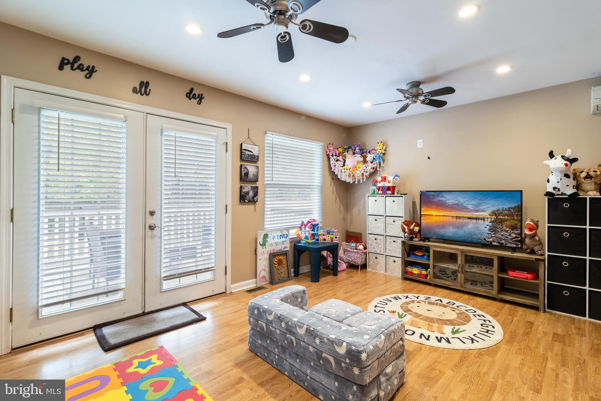 DRUM POINT - Residential