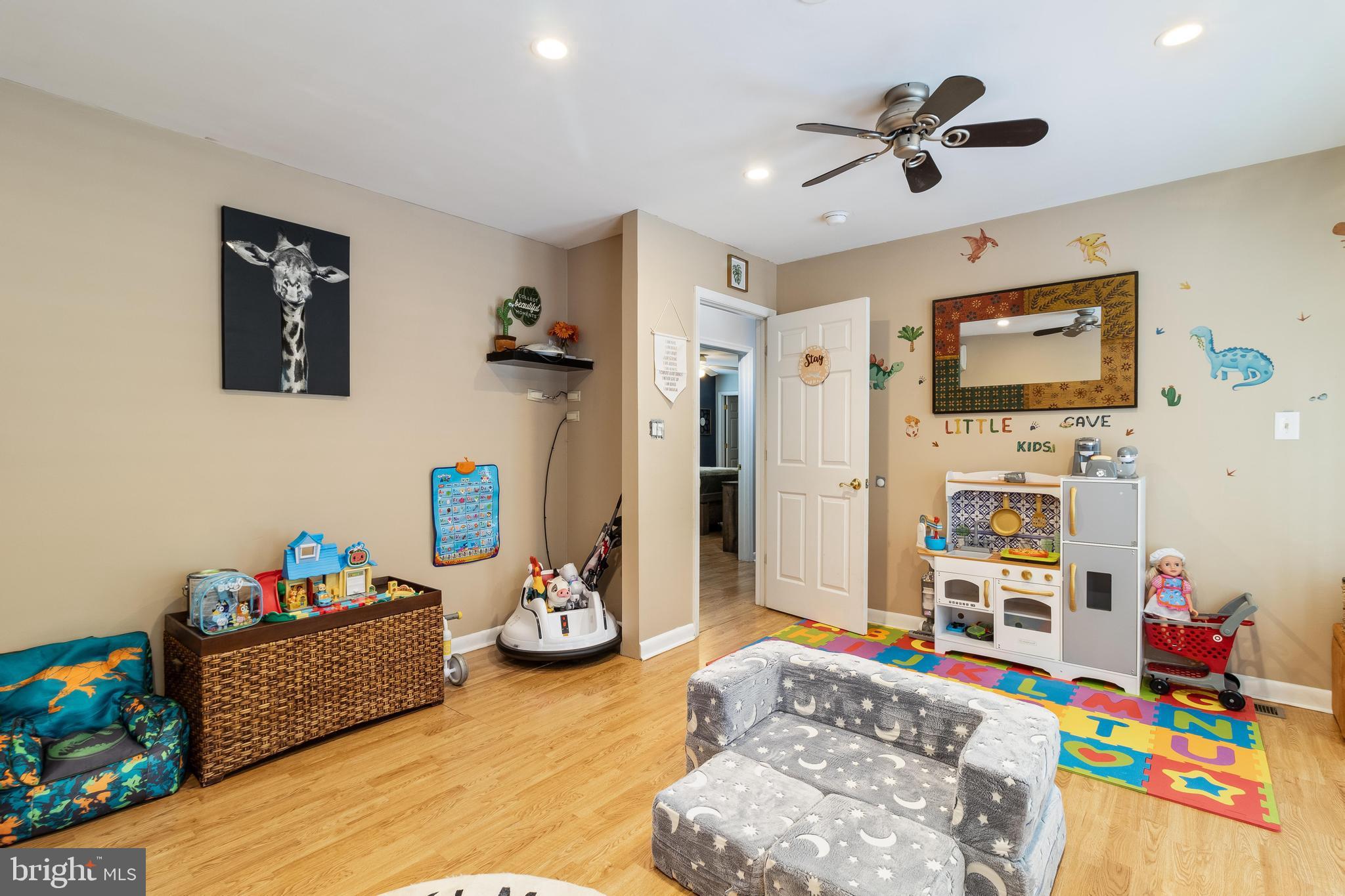 DRUM POINT - Residential