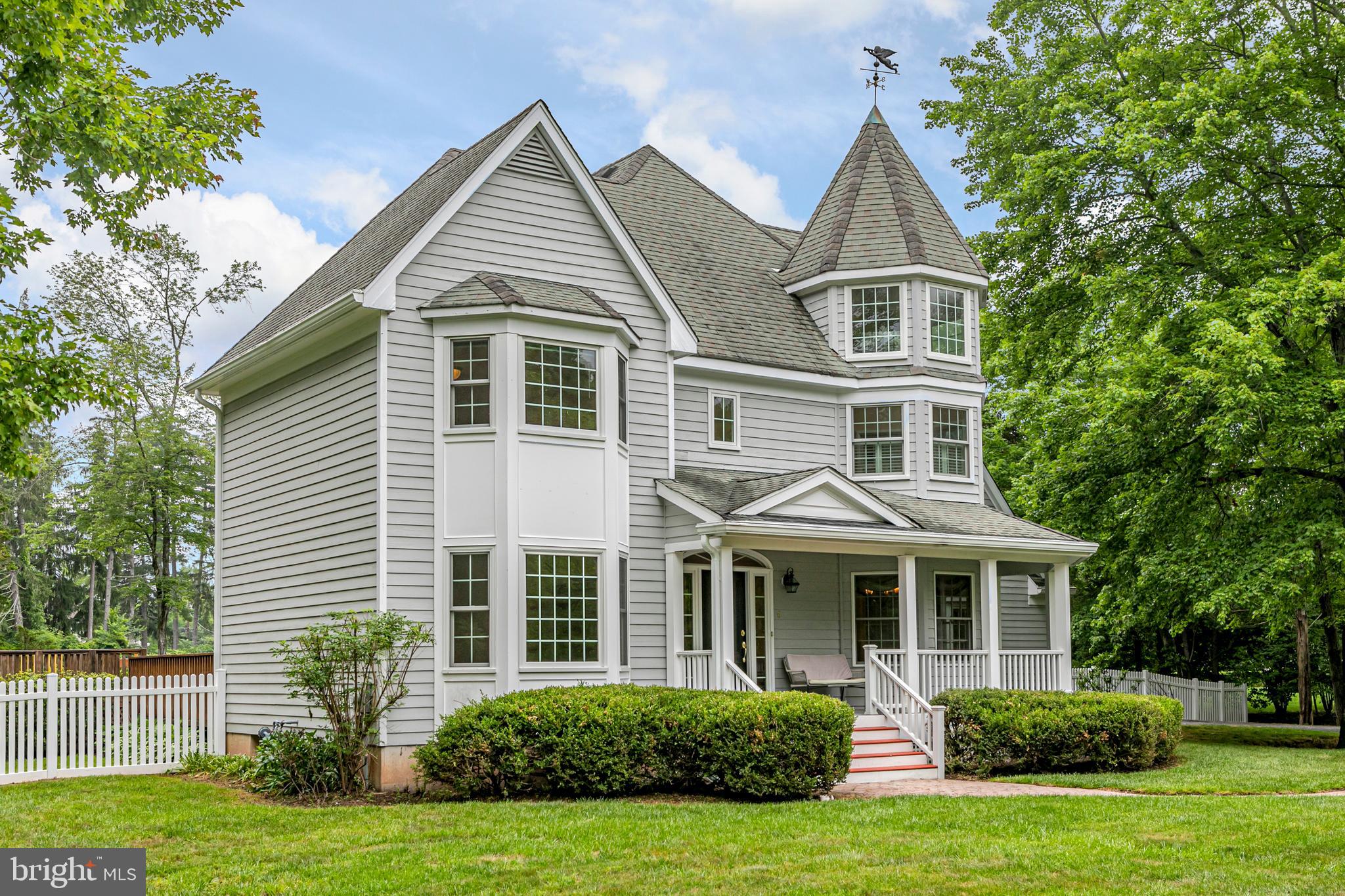 6 BENEDEK ROAD