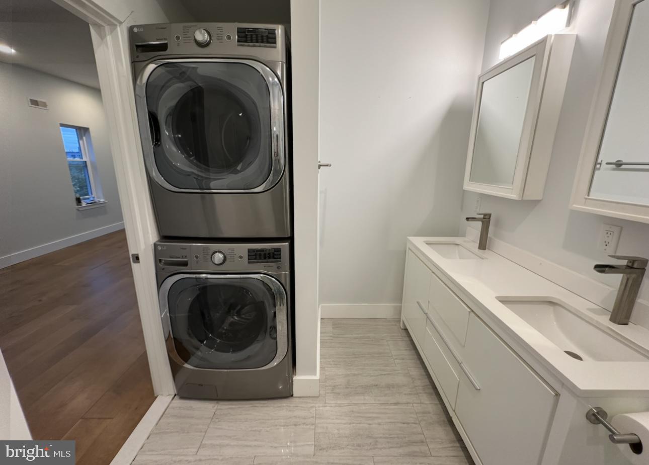 FAIRMOUNT - Residential Lease