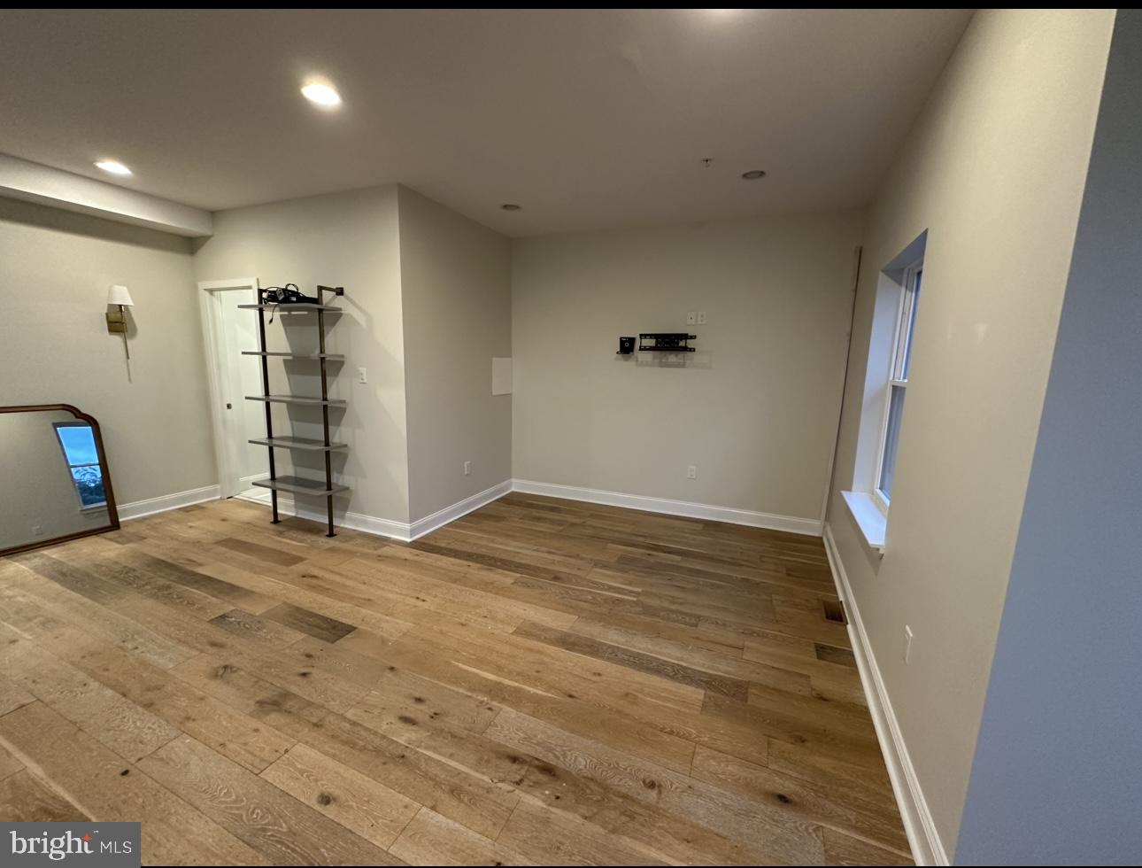 FAIRMOUNT - Residential Lease