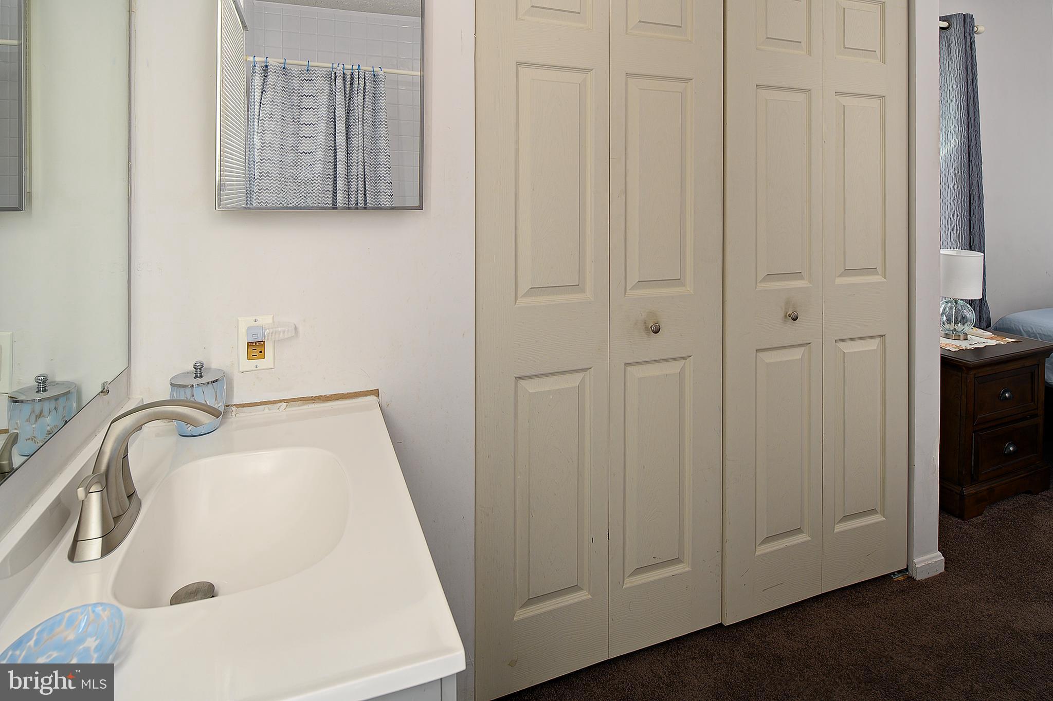 MAYFIELD WOODS - Residential