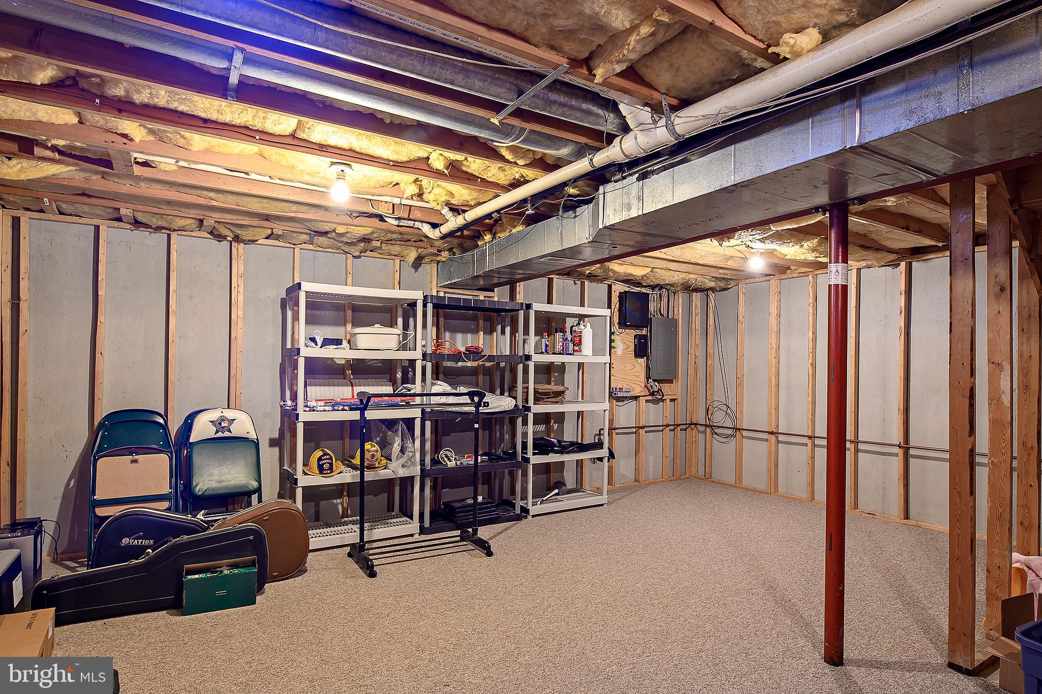 MAYFIELD WOODS - Residential