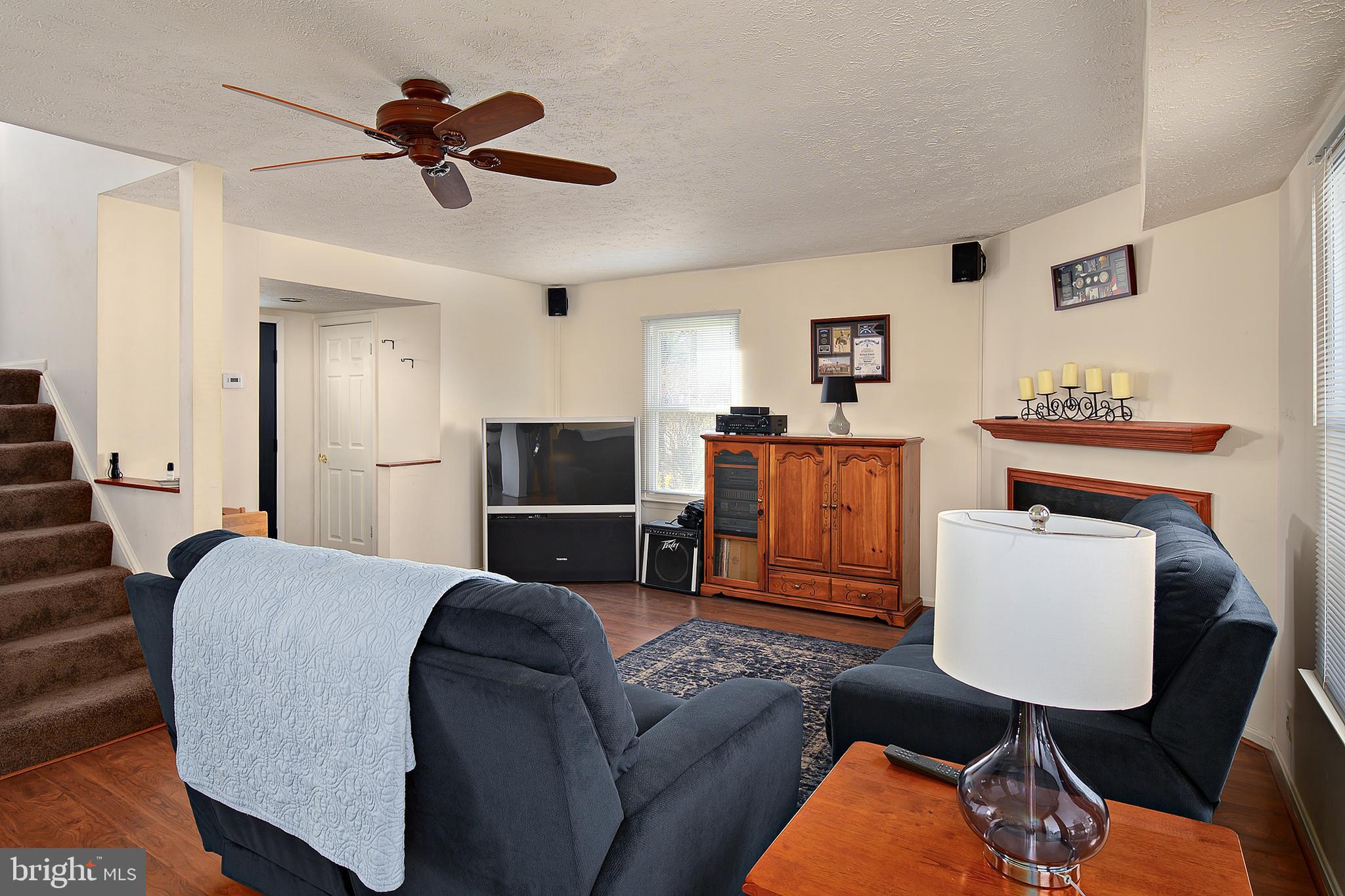 MAYFIELD WOODS - Residential