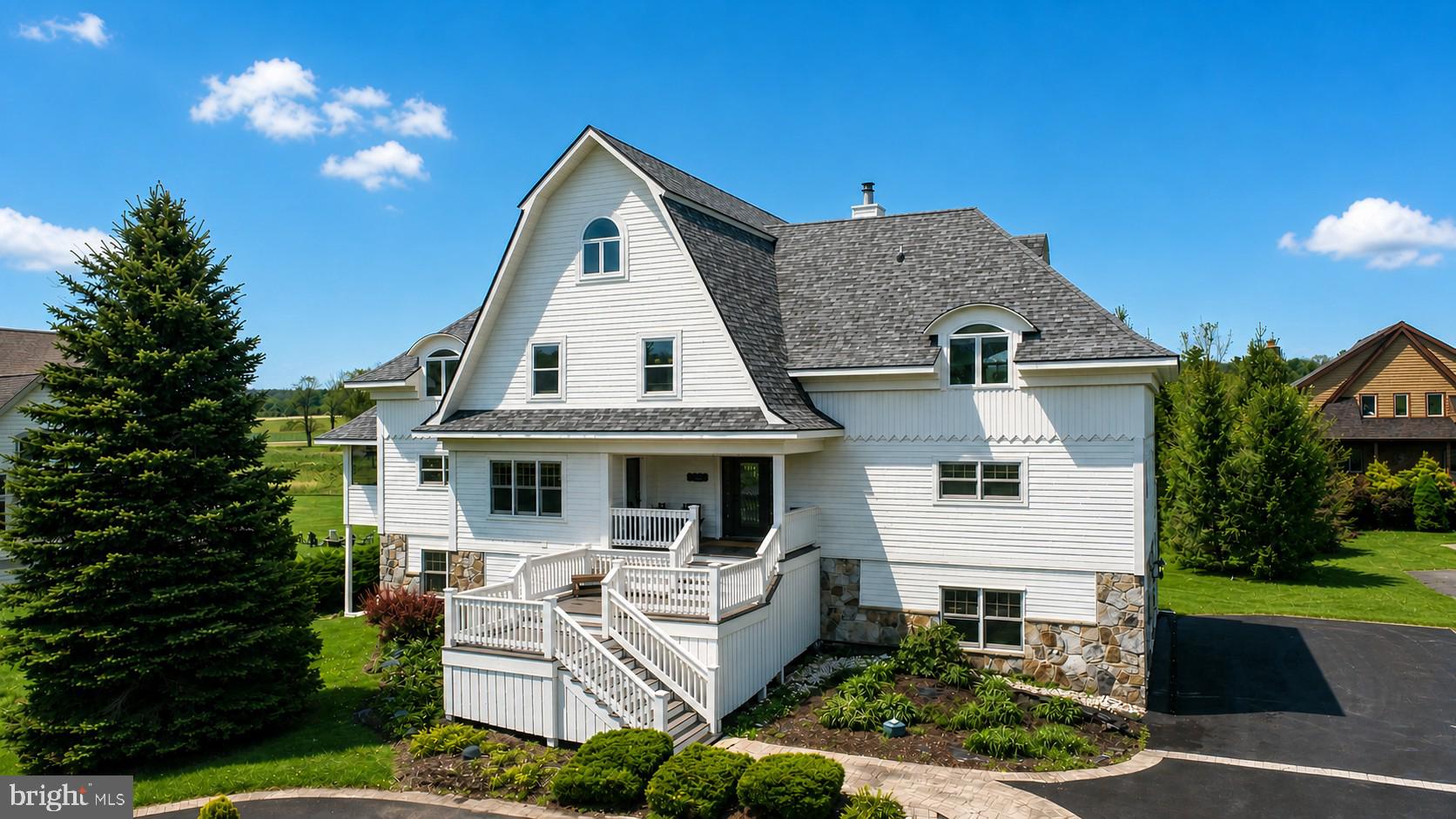 WATERFRONT GREENS - Residential
